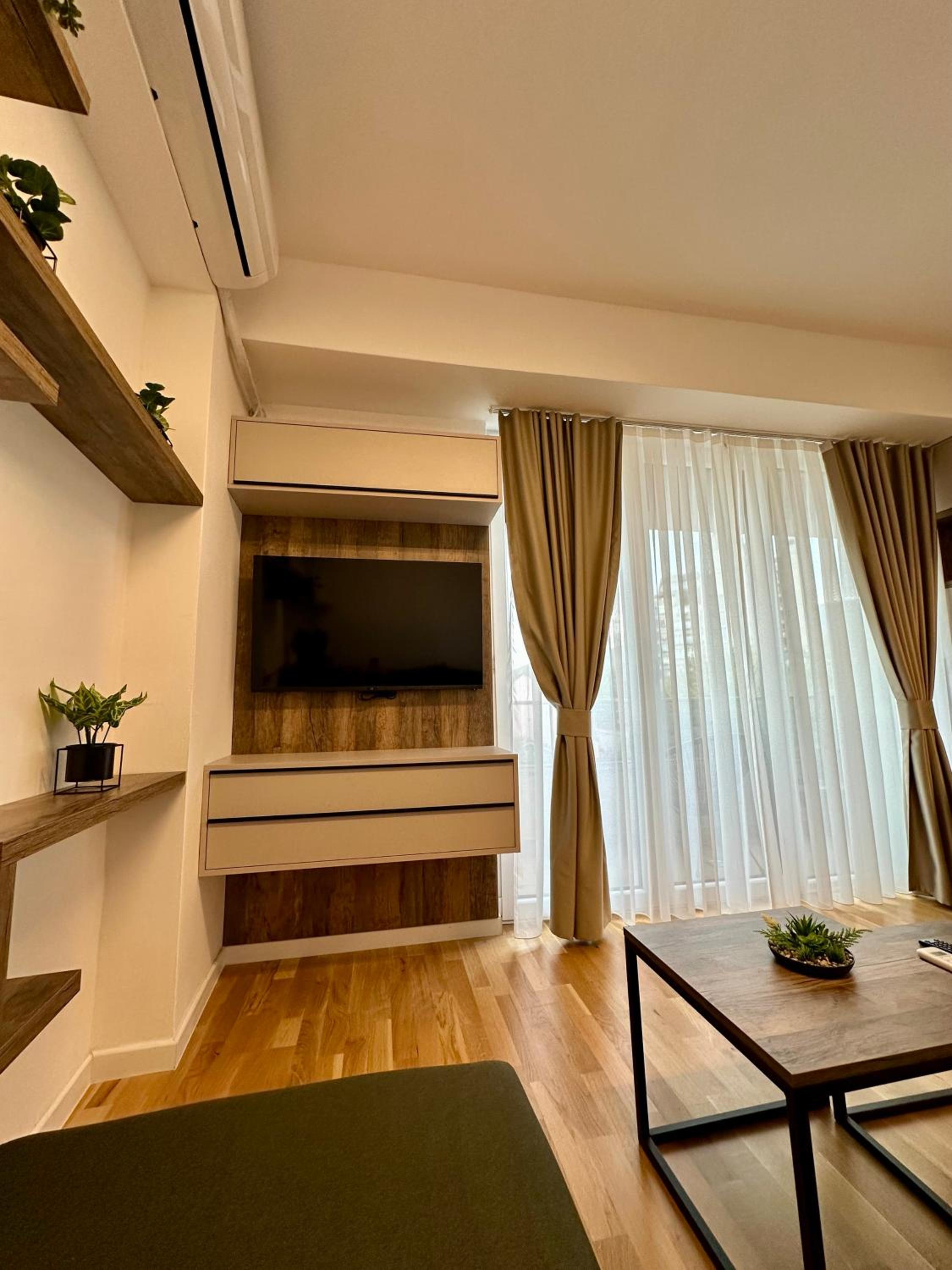 Downtown Riverside Apartments