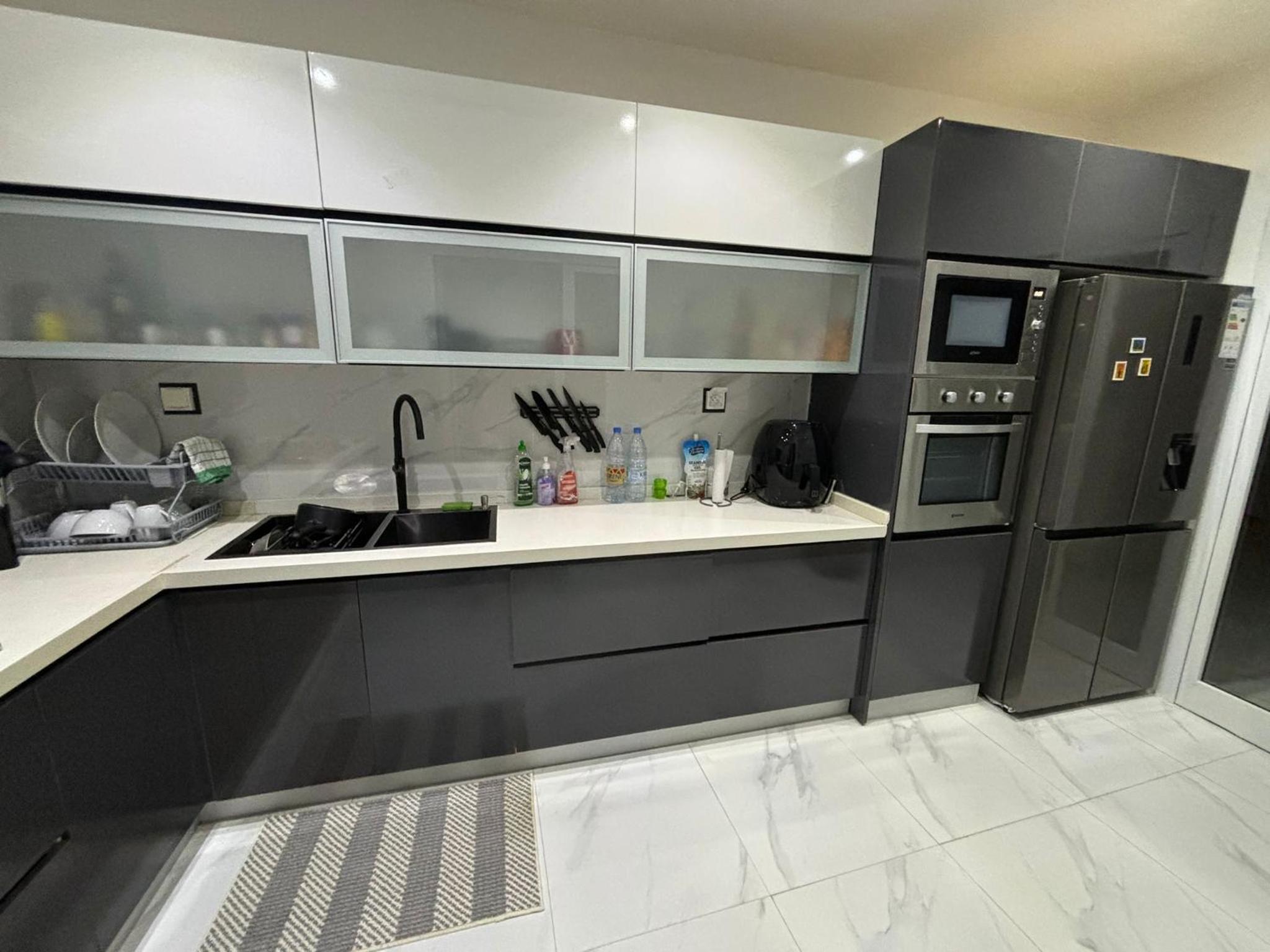 Bel appartement meublé aux Almadies