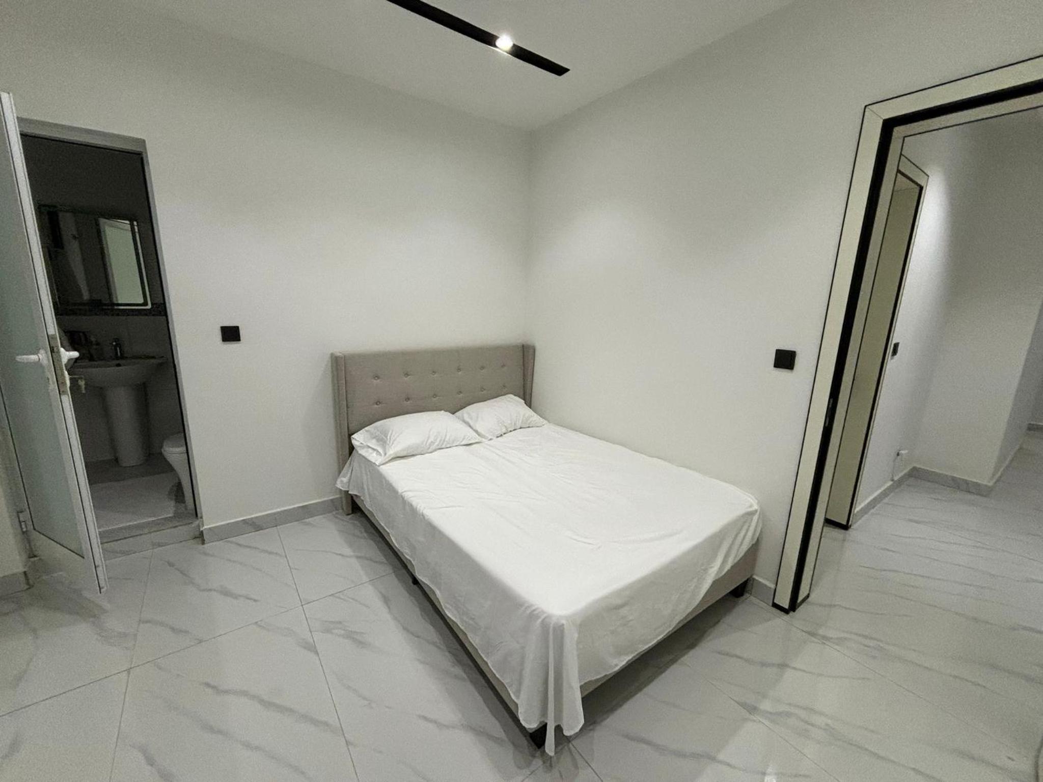 Bel appartement meublé aux Almadies