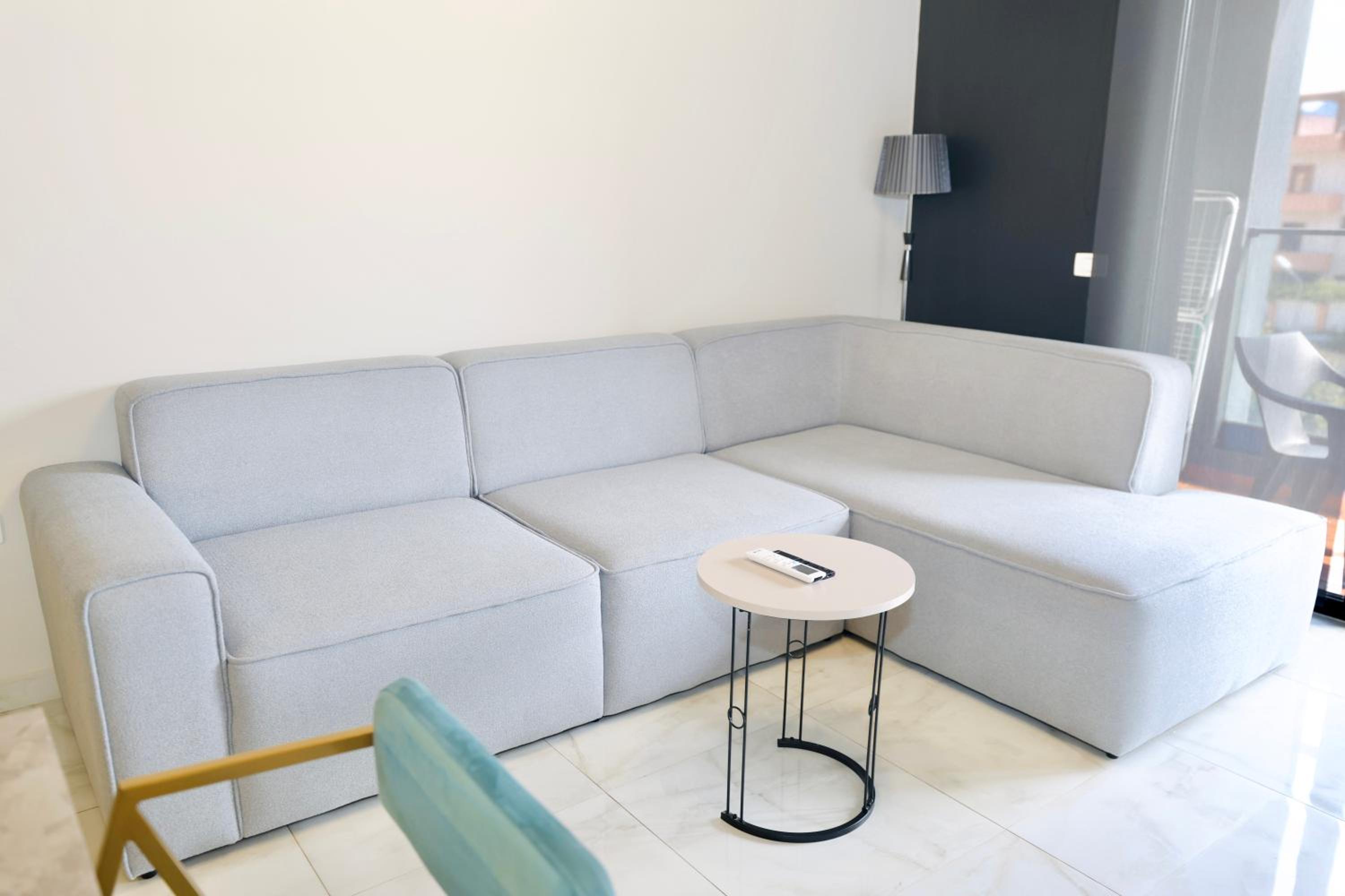 Miku Apartment-Chic 2 Bedroom Escape