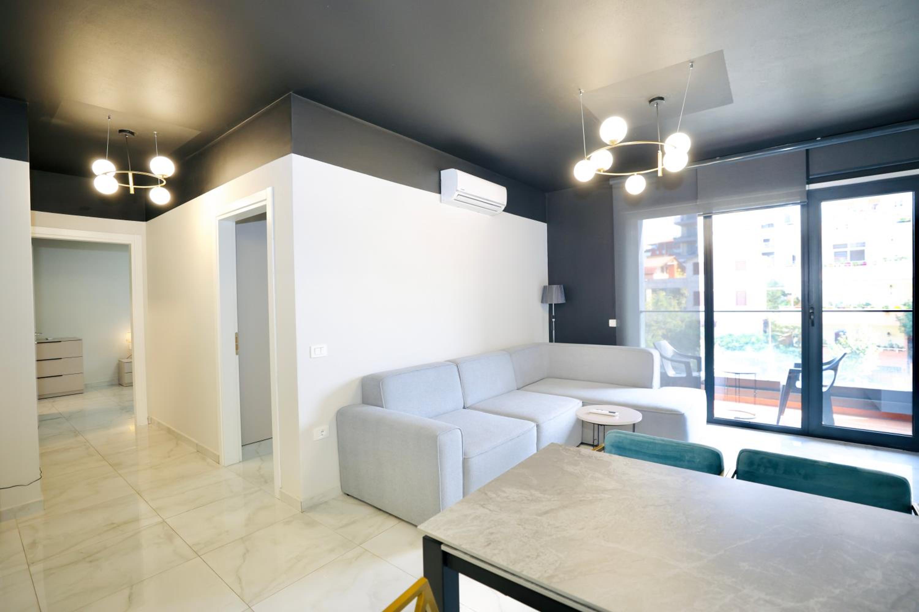 Miku Apartment-Chic 2 Bedroom Escape