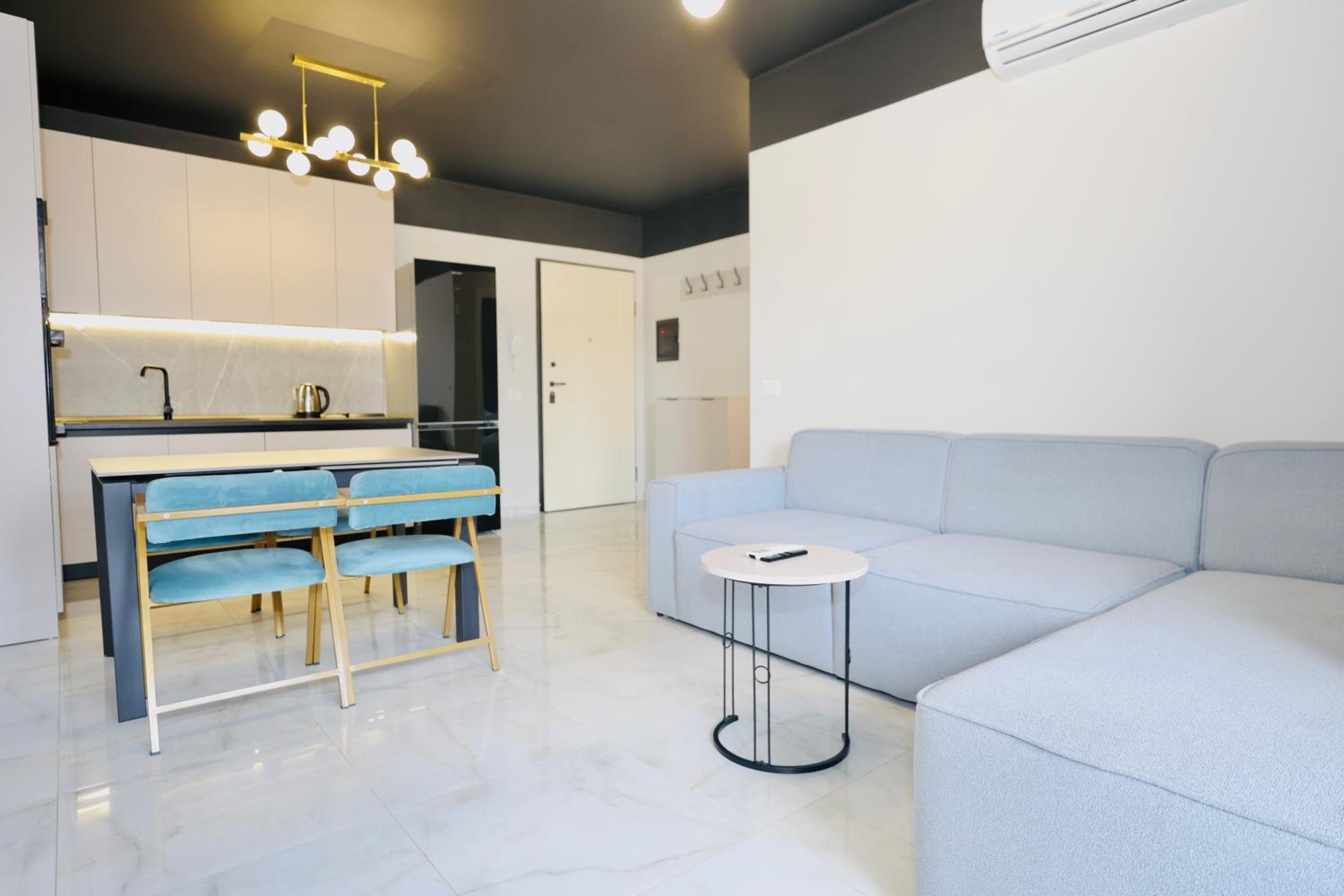 Miku Apartment-Chic 2 Bedroom Escape