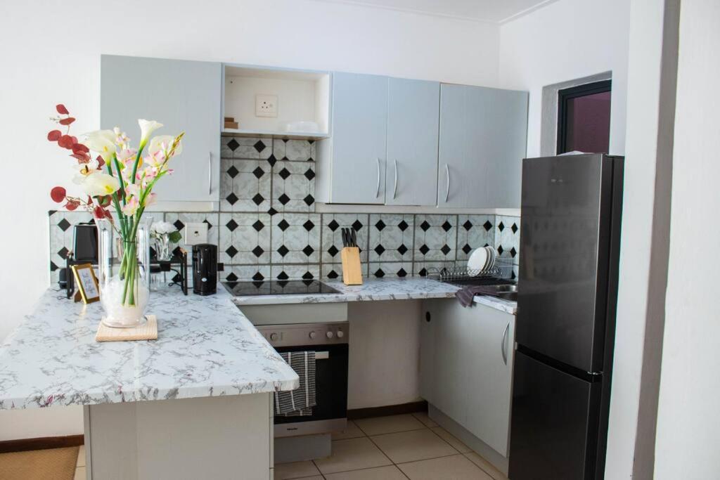 Getaway Luxury Golf Estate - 15 minutes from Lanseria airport