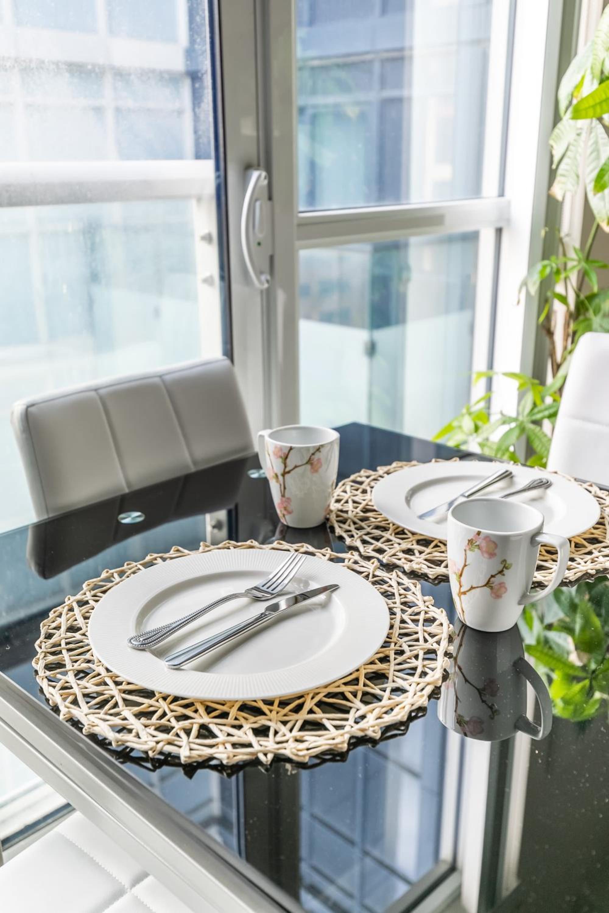 Modern Suite w City Views - Downtown