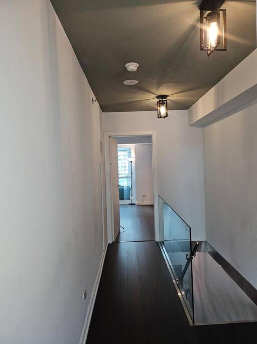Stunning Unique Rare 2Bed 2Bath Central DTown Loft