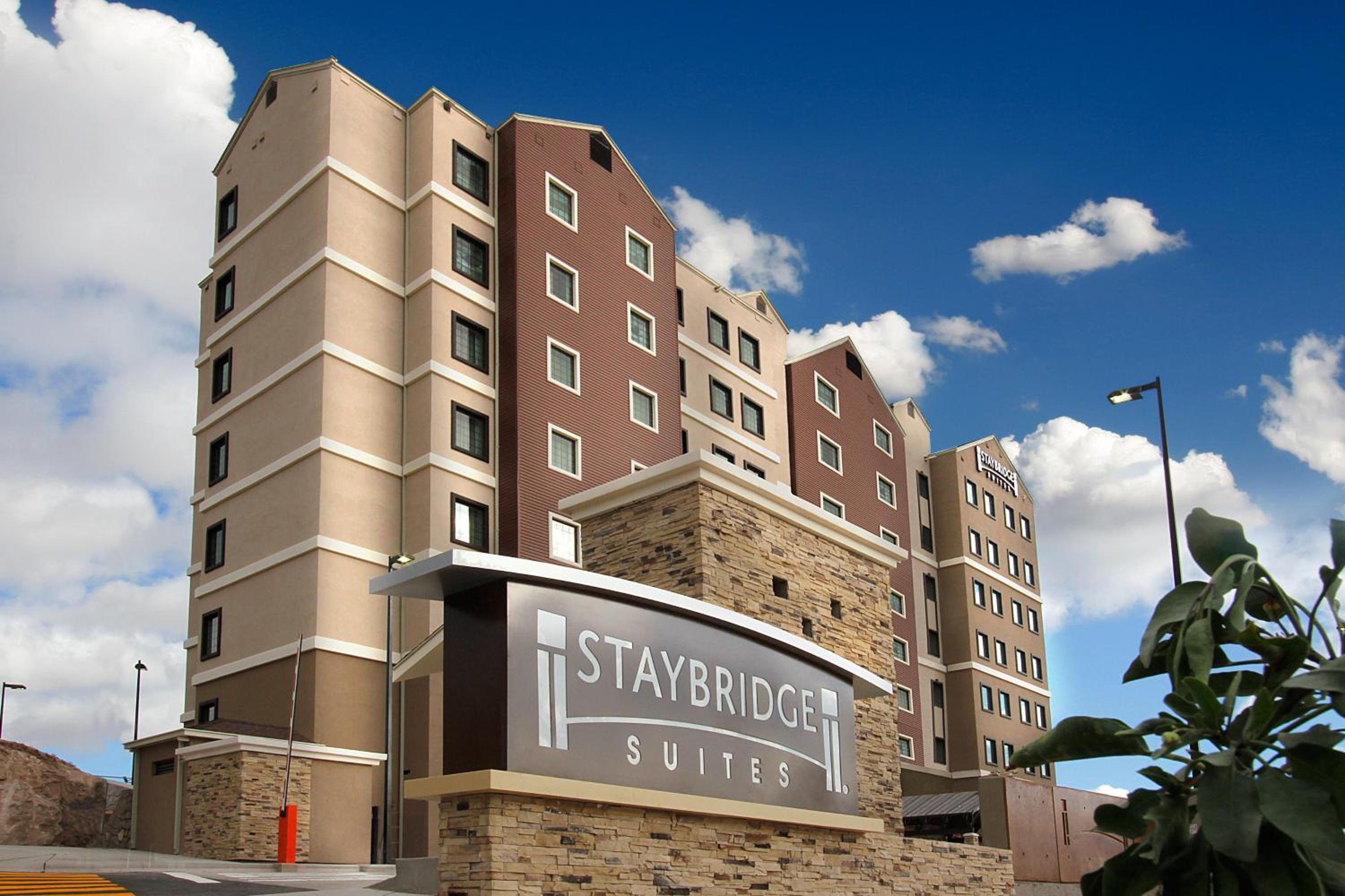 Hotel Staybridge Suites Chihuahua, an IHG Hotel - Image 1