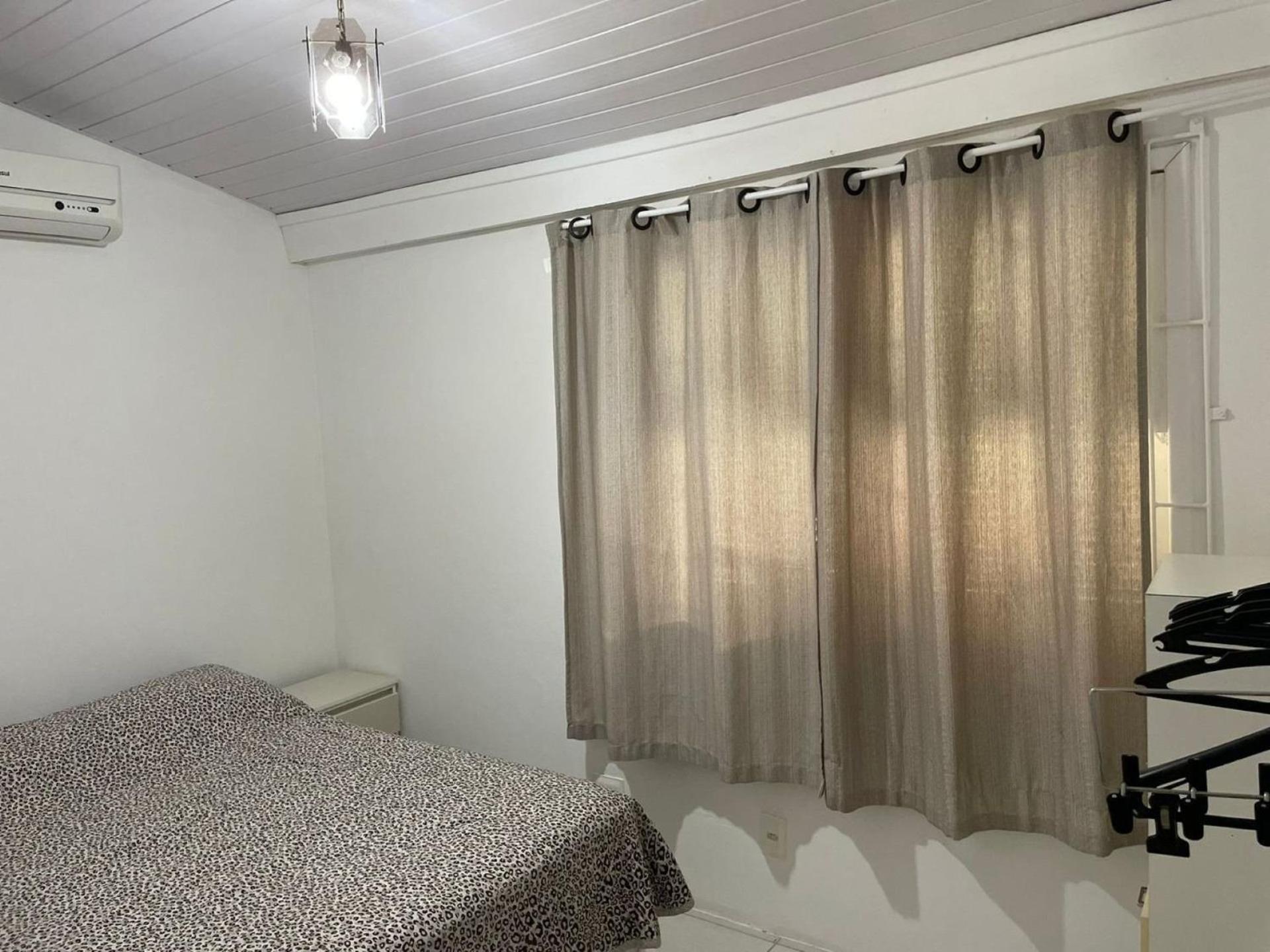 Casa ao Lado da Praia de Canasvieiras - Floripa