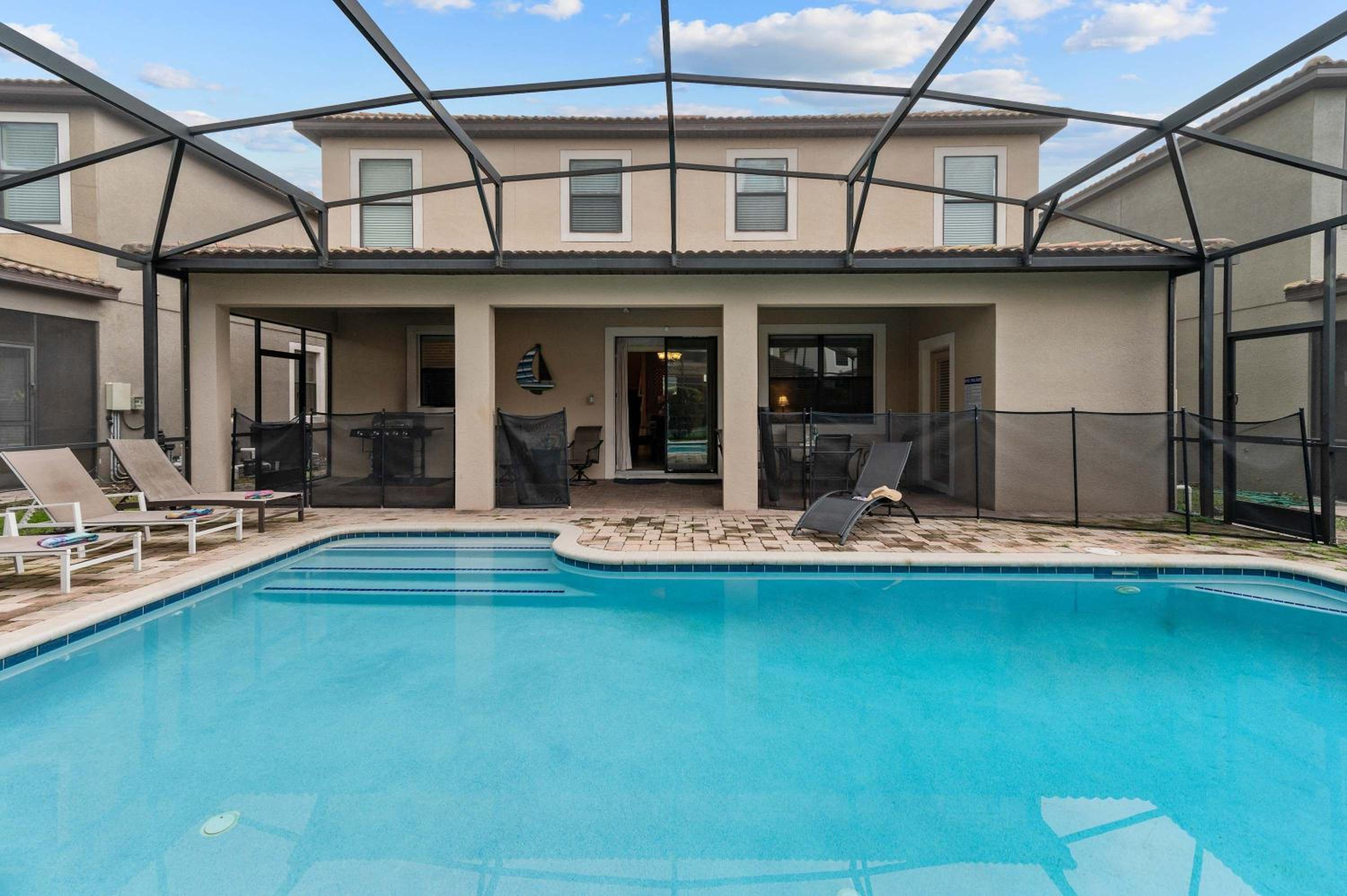 Heated Pool Free Waterpark w Lazy River