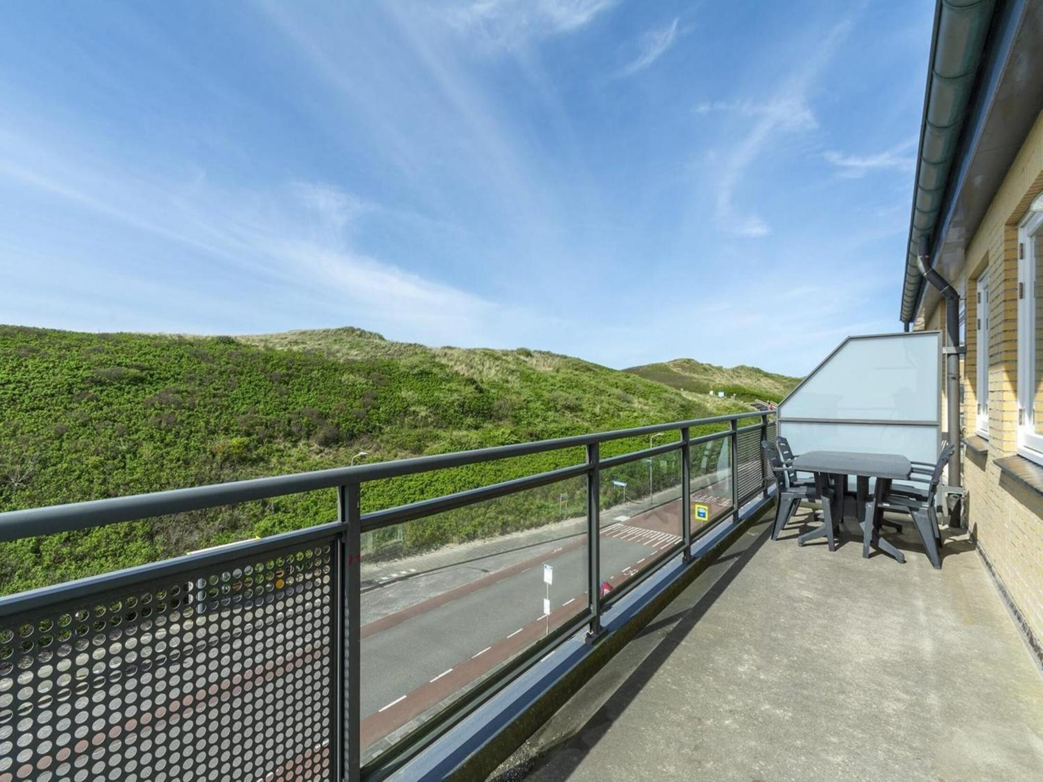 Wijde Blick 310 apartment near Callanstoog beach view 2