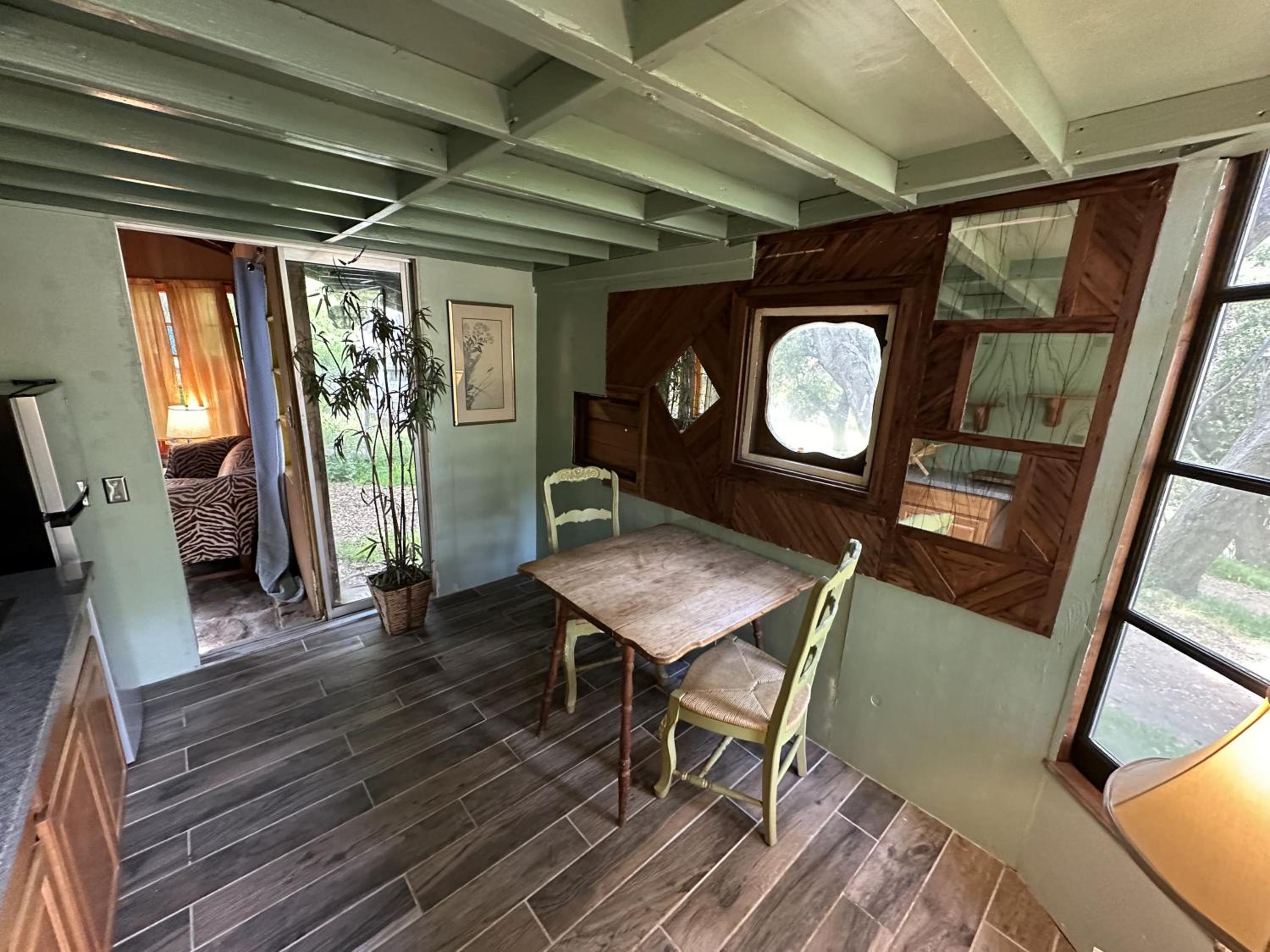 Topanga Wonderland Cottage view 5