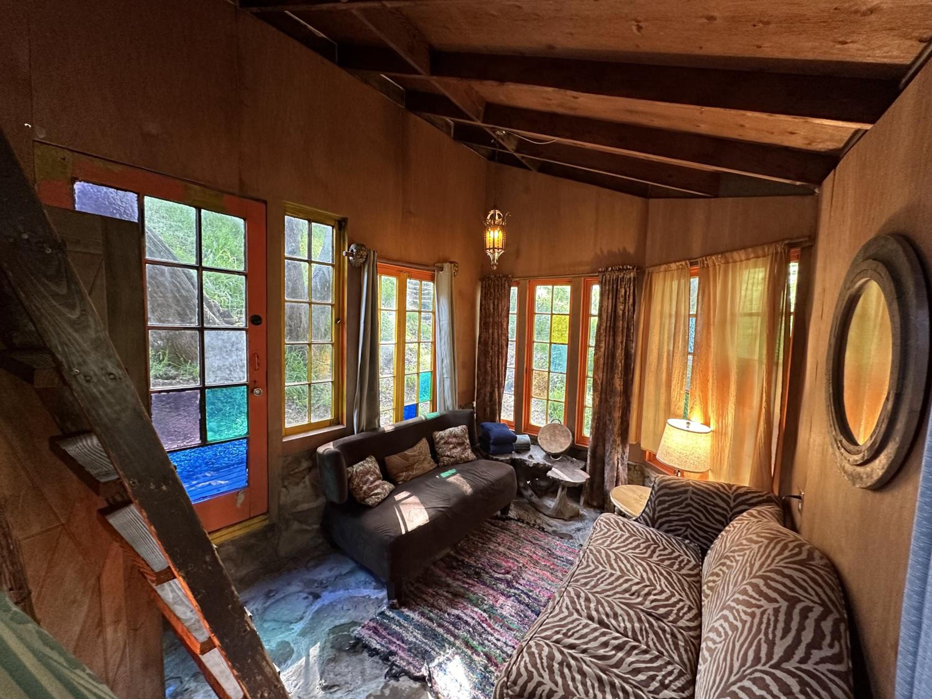 Topanga Wonderland Cottage view 3