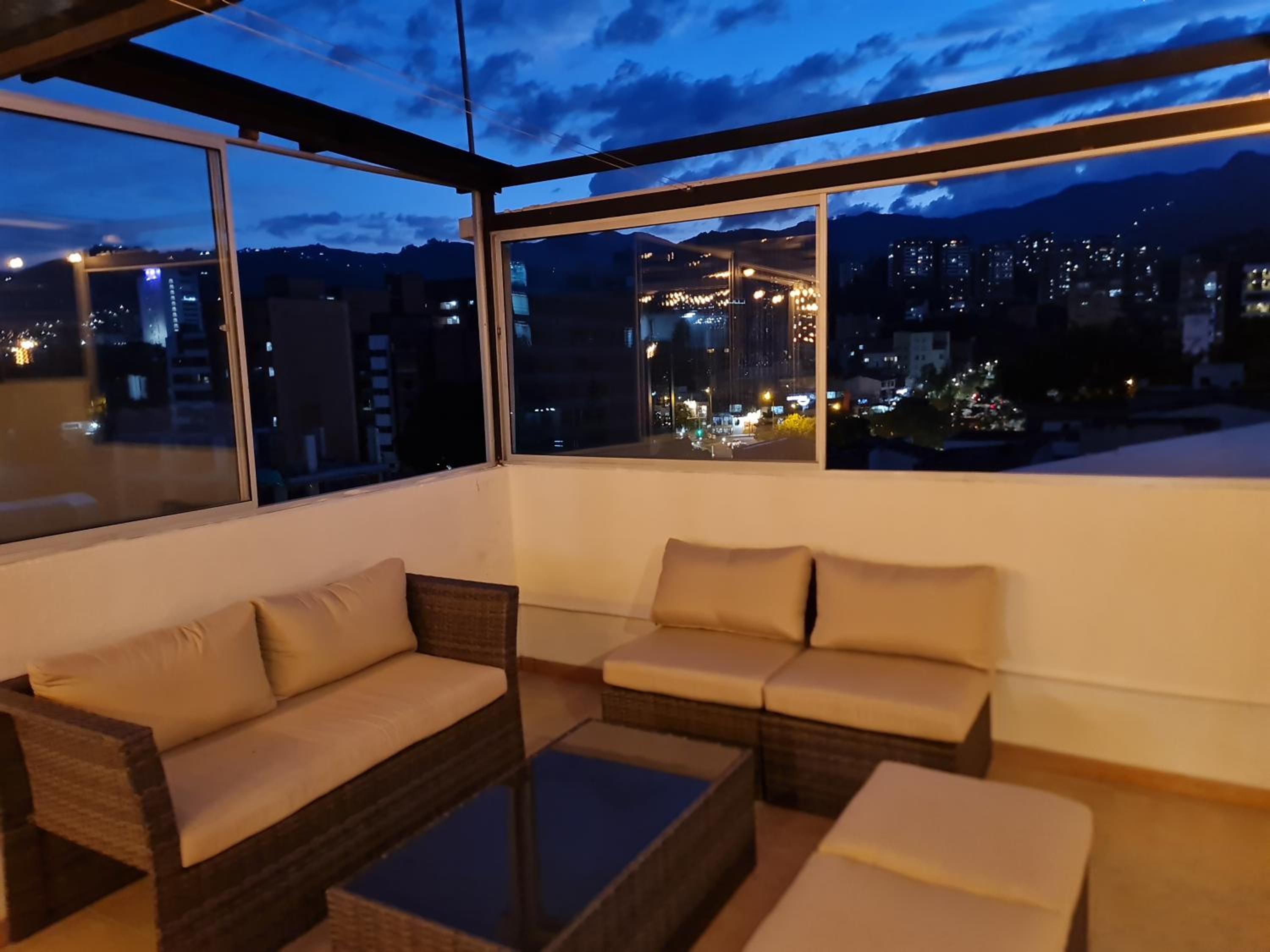 RG33 ApartaSuites