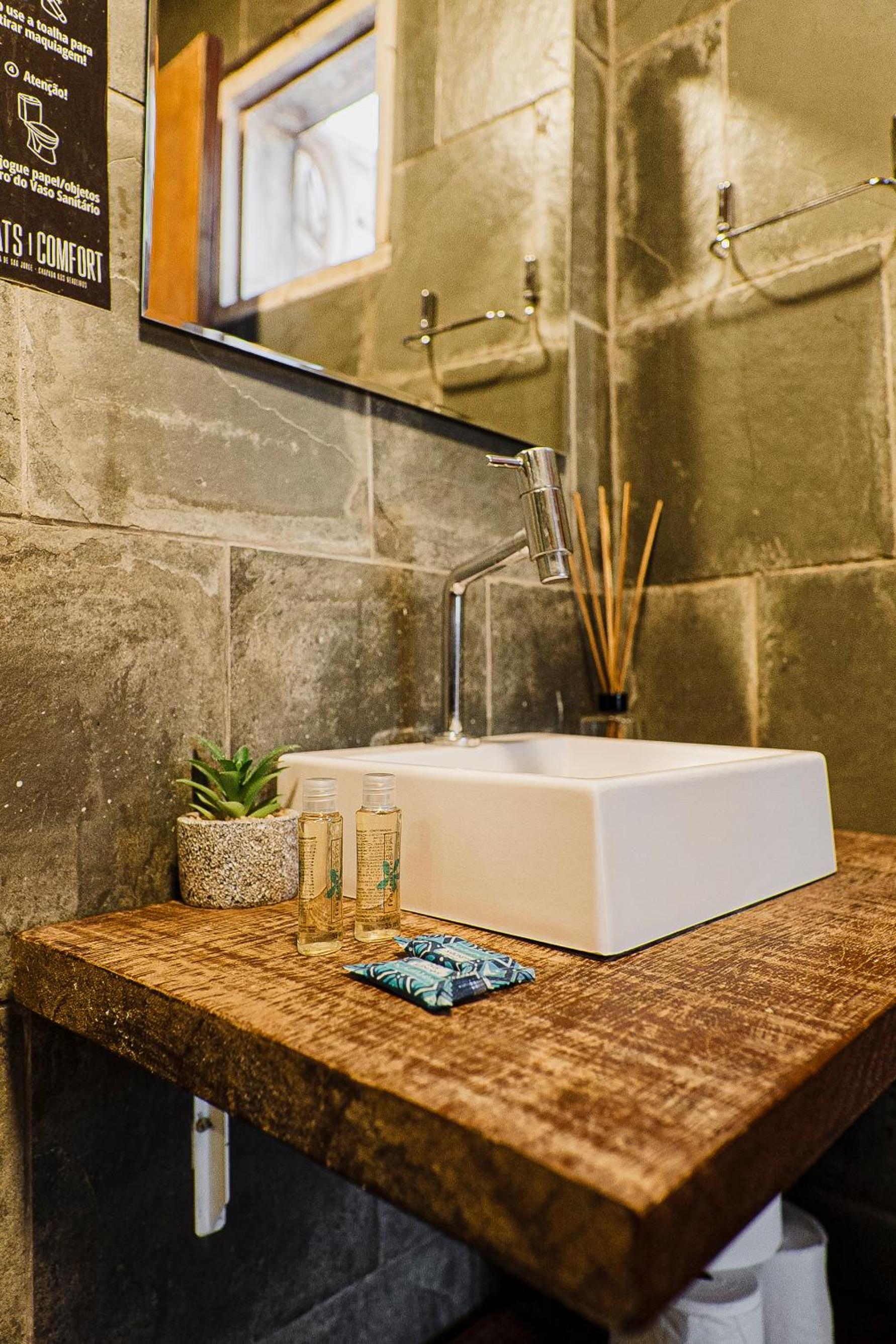 FLATS COMFORT- Melhor CUSTOXBENEFÍCIO na charmosa Vila de São Jorge, Goiás