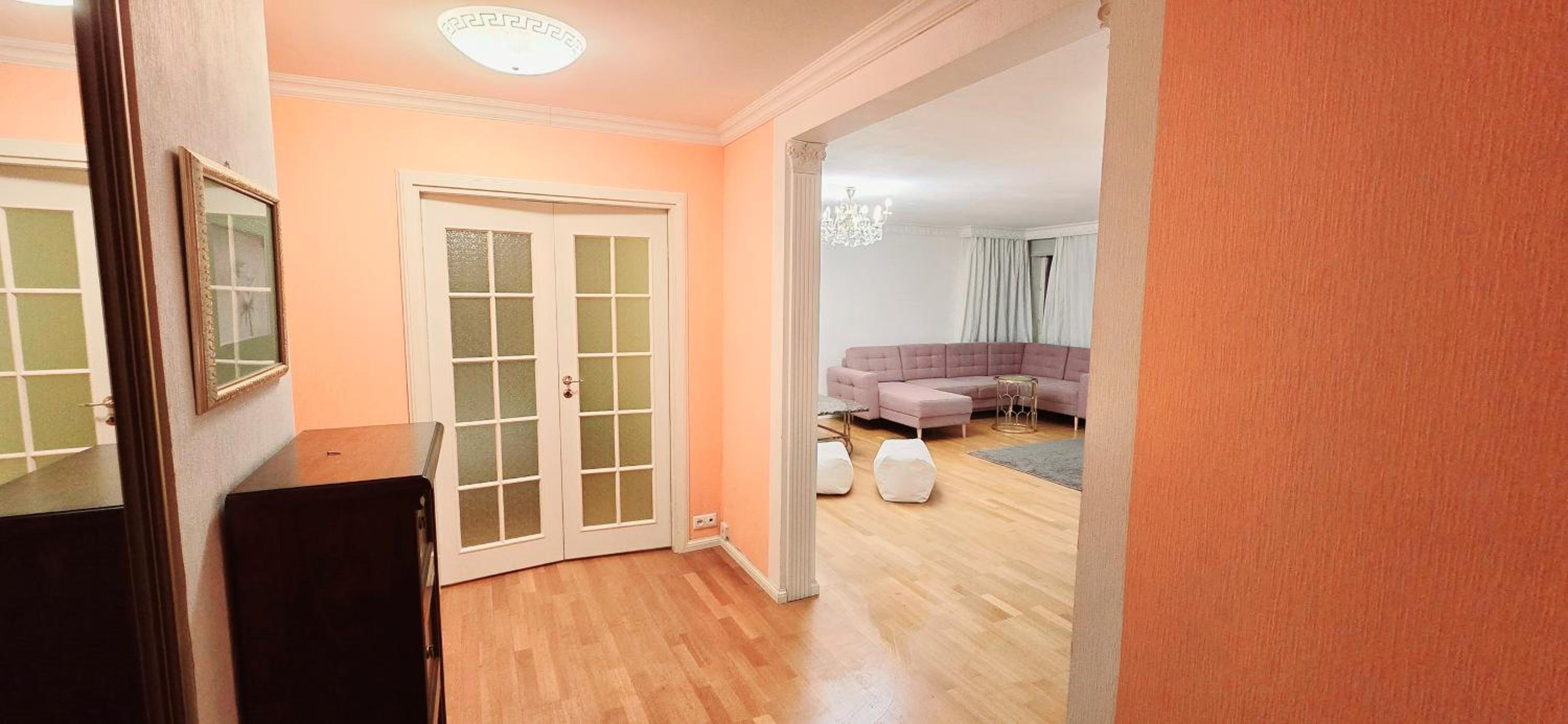 Fortuuna street apartment with parking