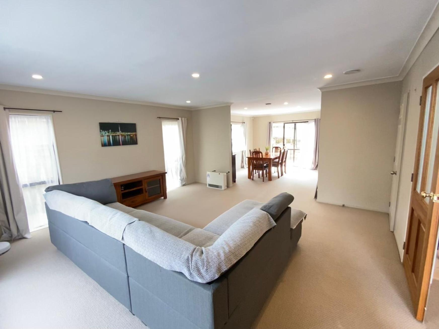 Auckland GQ Howick holiday home view 5