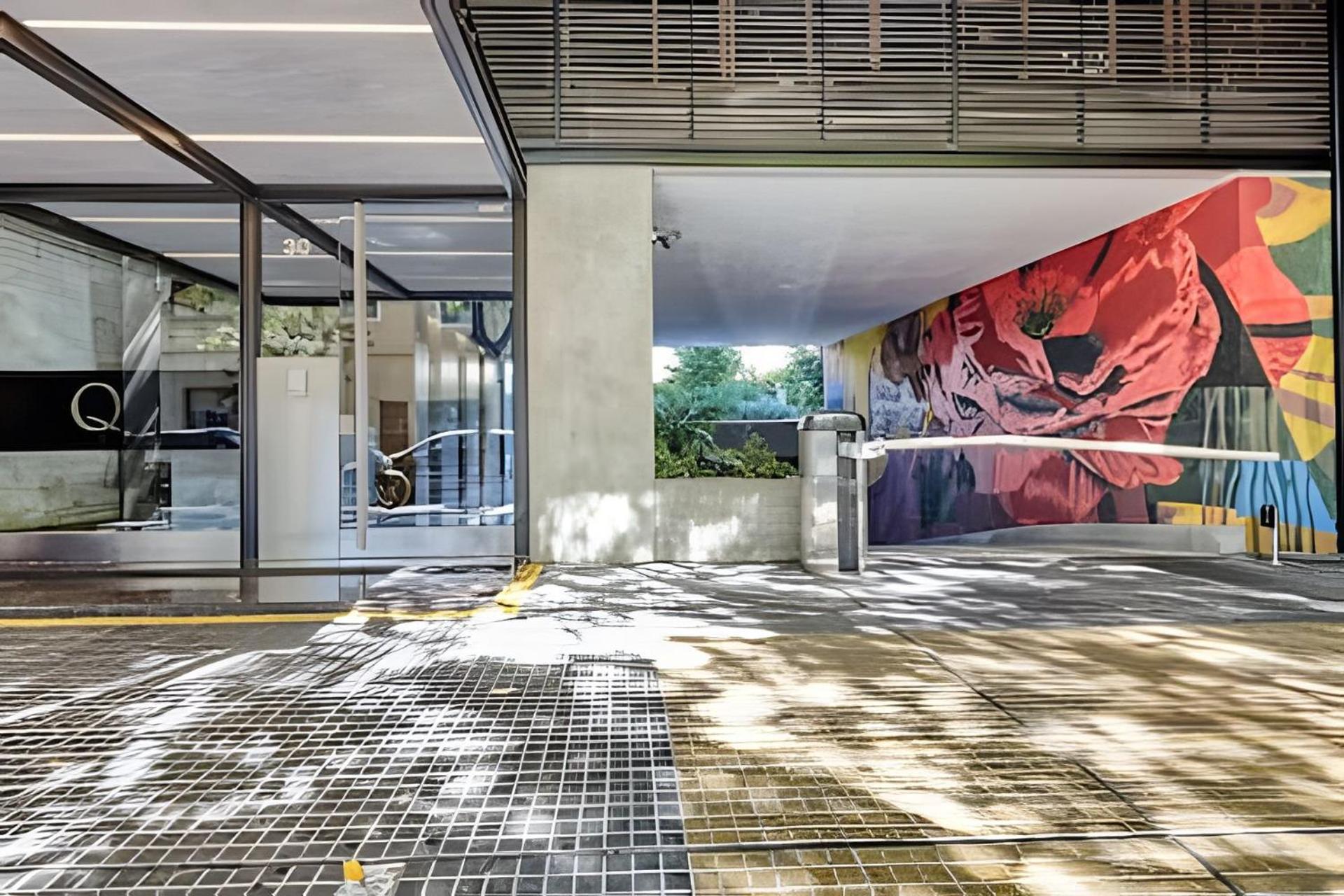 Luxury 5-Star Building Heated Pool, BBQ, Gym, Sauna in the Heart of Palermo Hollywood