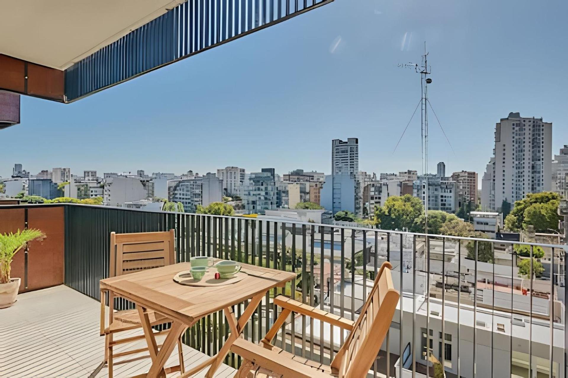 Luxury 5-Star Building Heated Pool, BBQ, Gym, Sauna in the Heart of Palermo Hollywood