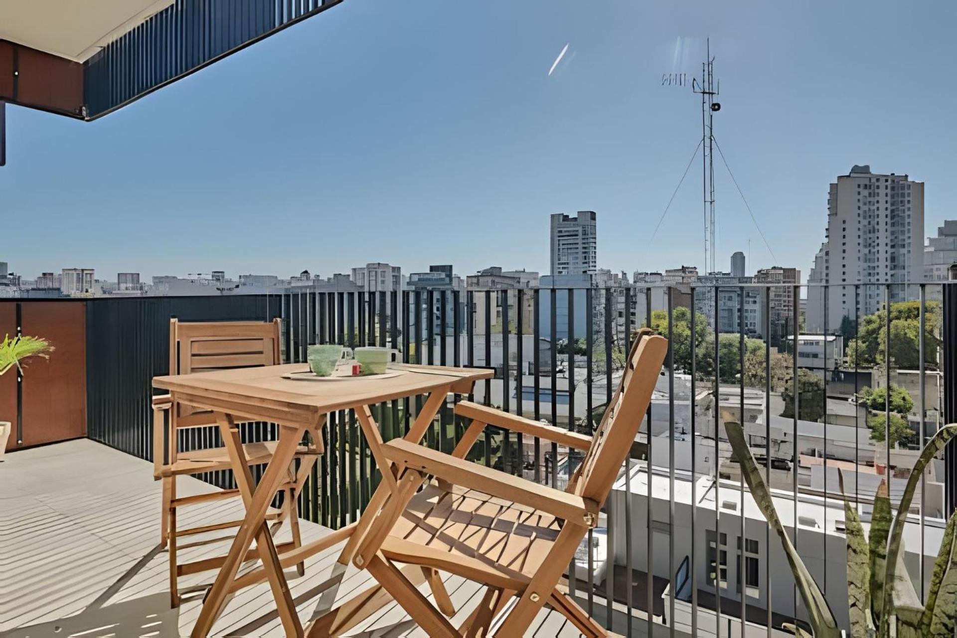 Luxury 5-Star Building Heated Pool, BBQ, Gym, Sauna in the Heart of Palermo Hollywood