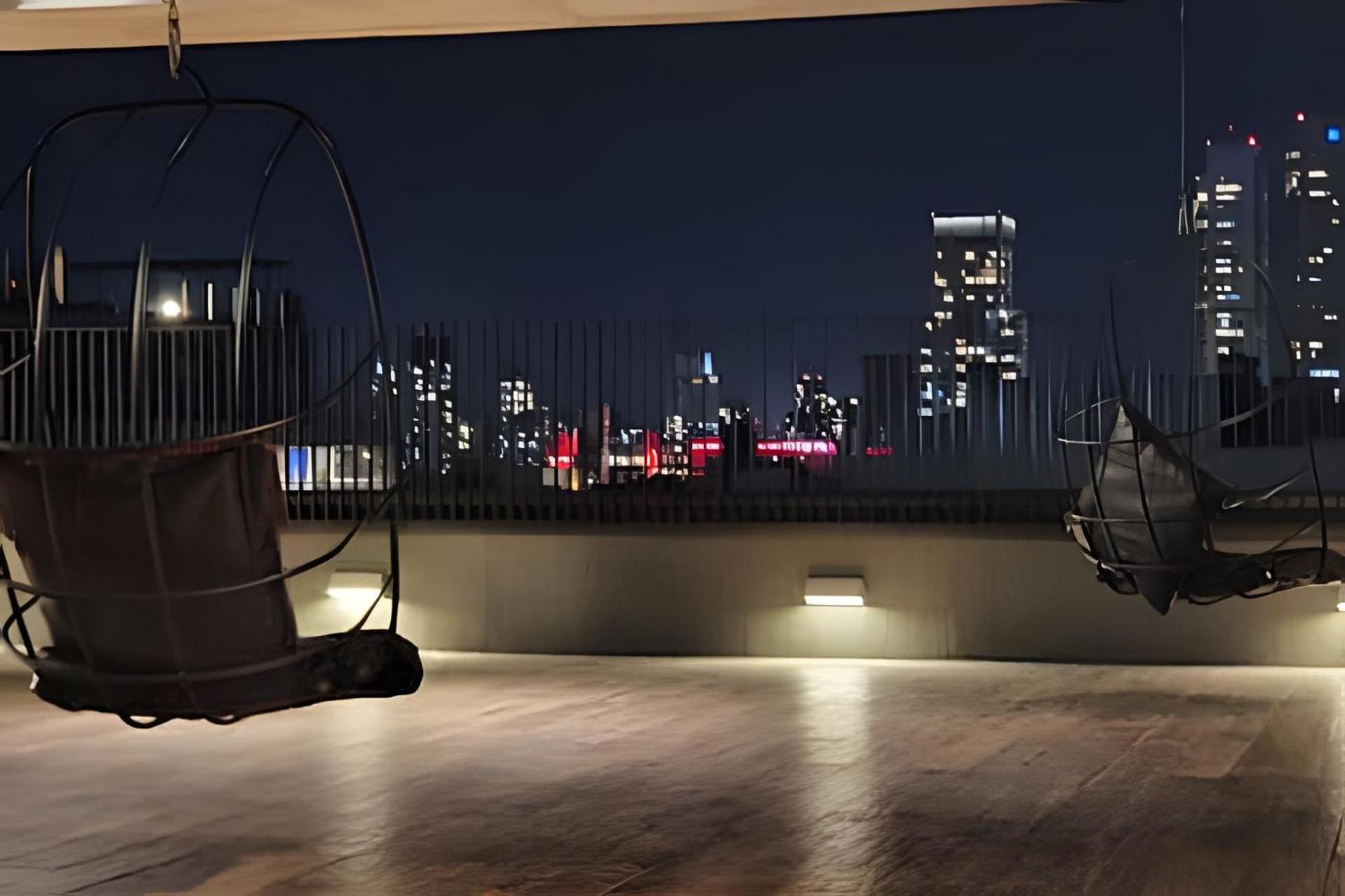 Luxury 5-Star Building Heated Pool, BBQ, Gym, Sauna in the Heart of Palermo Hollywood