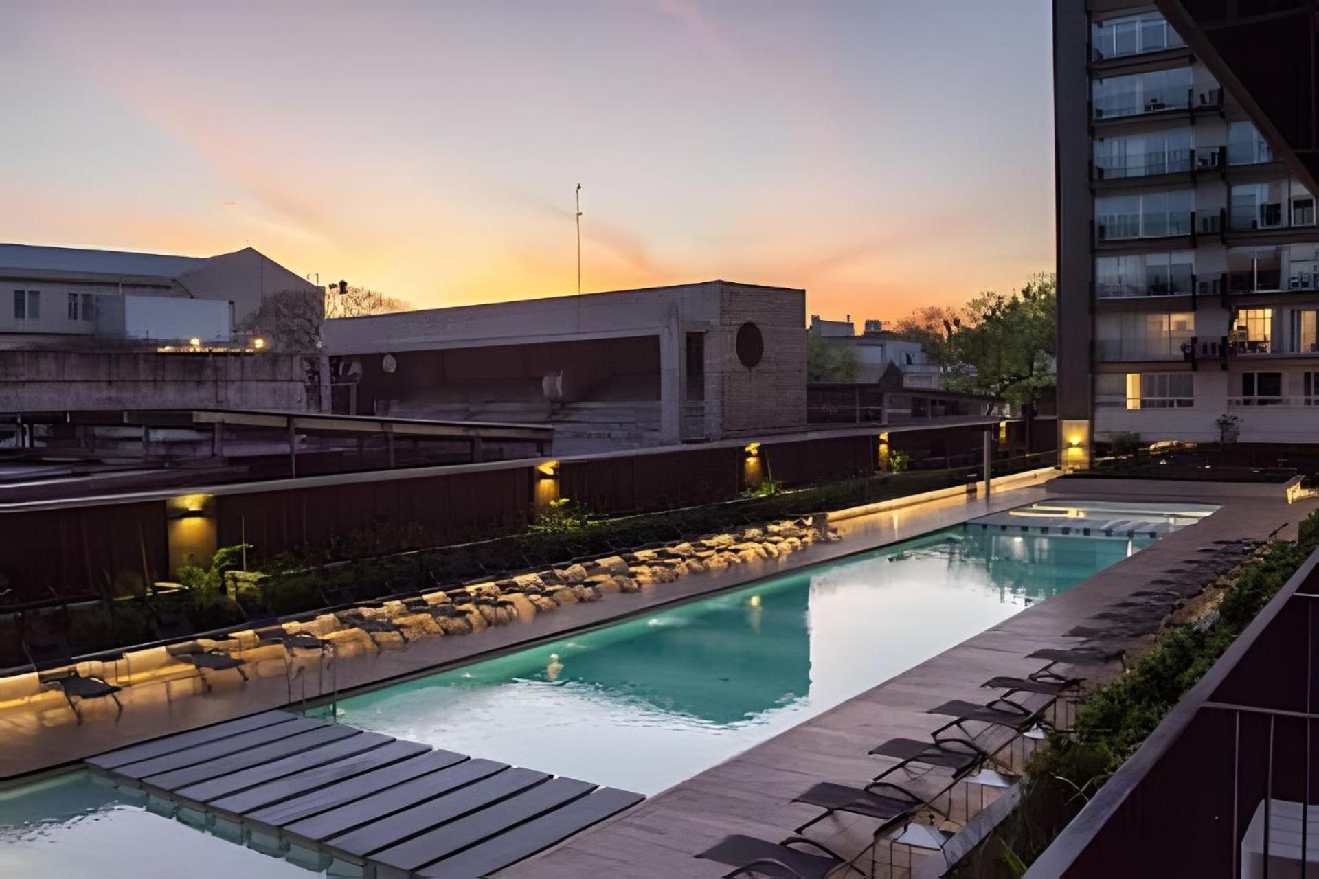 Luxury 5-Star Building Heated Pool, BBQ, Gym, Sauna in the Heart of Palermo Hollywood