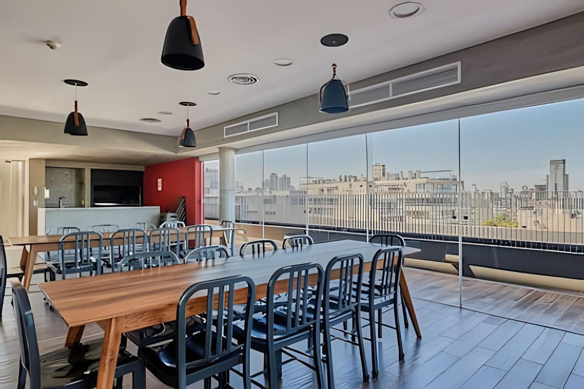 Luxury 5-Star Building Heated Pool, BBQ, Gym, Sauna in the Heart of Palermo Hollywood