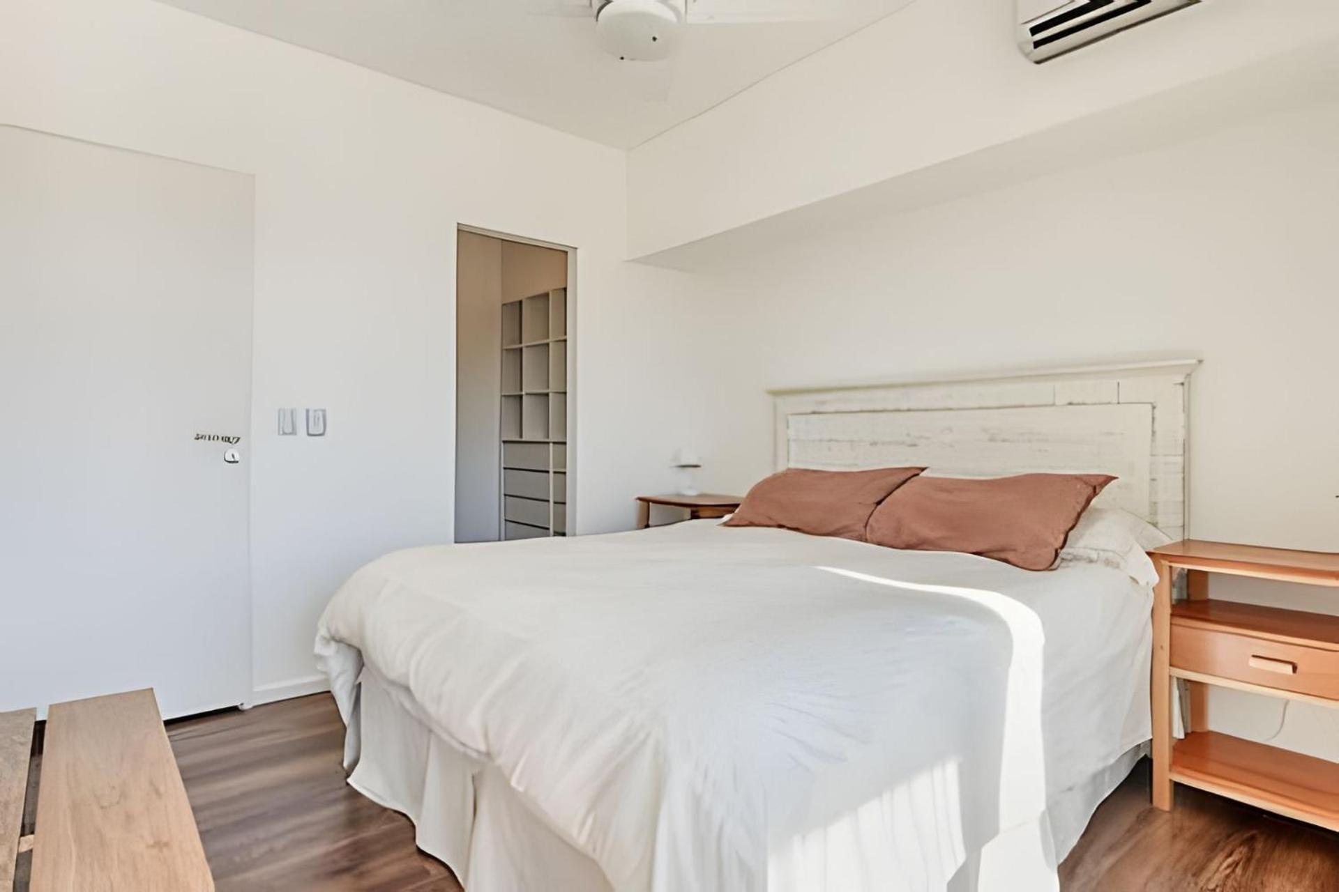 Luxury 5-Star Building Heated Pool, BBQ, Gym, Sauna in the Heart of Palermo Hollywood