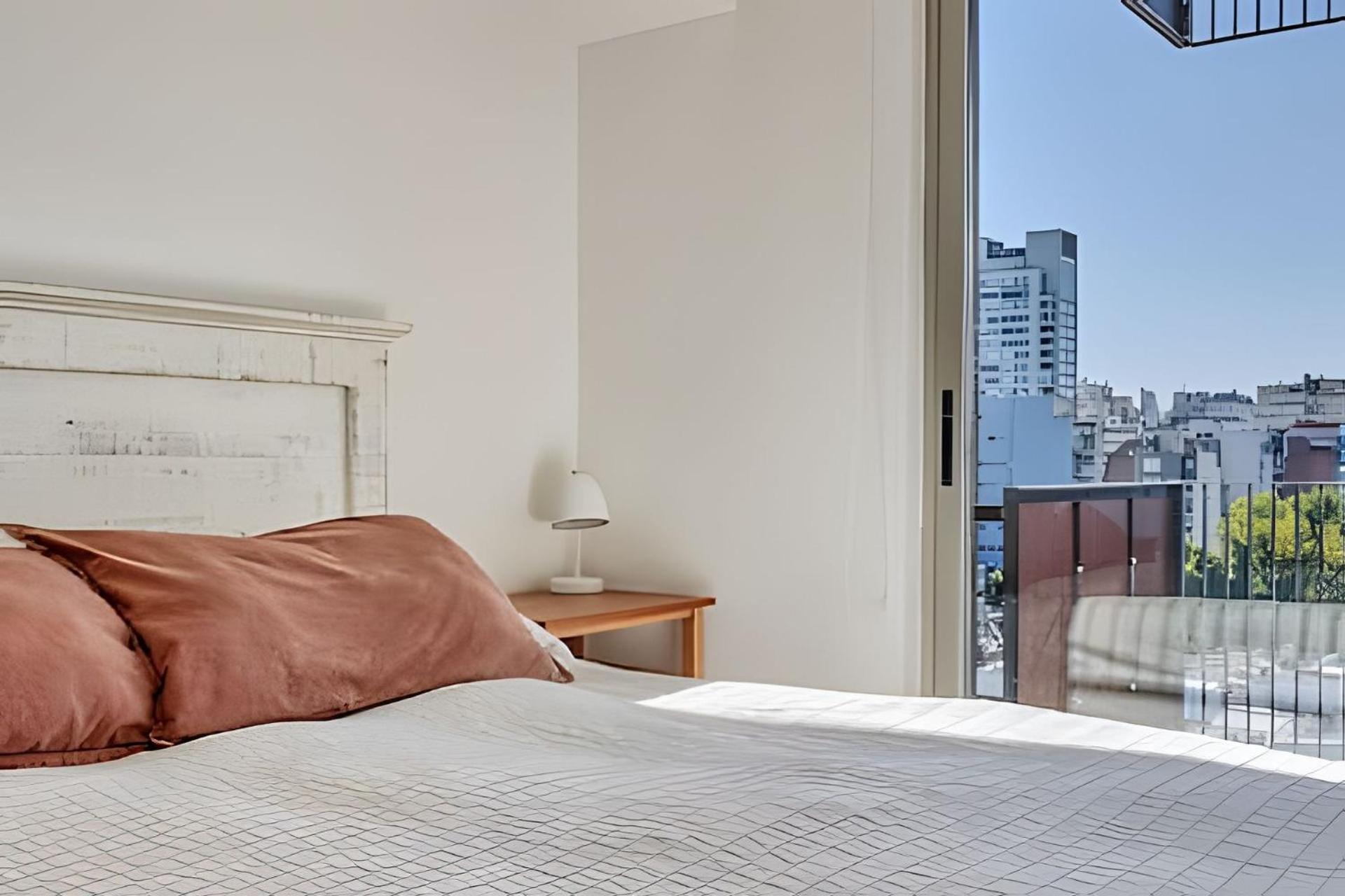 Luxury 5-Star Building Heated Pool, BBQ, Gym, Sauna in the Heart of Palermo Hollywood