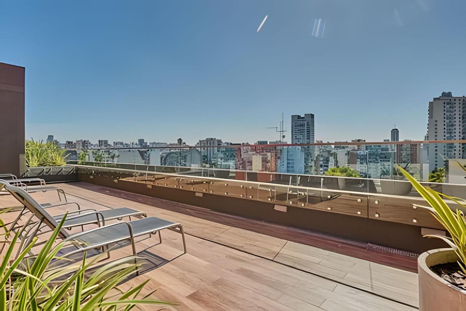 Luxury 5-Star Building Heated Pool, BBQ, Gym, Sauna in the Heart of Palermo Hollywood