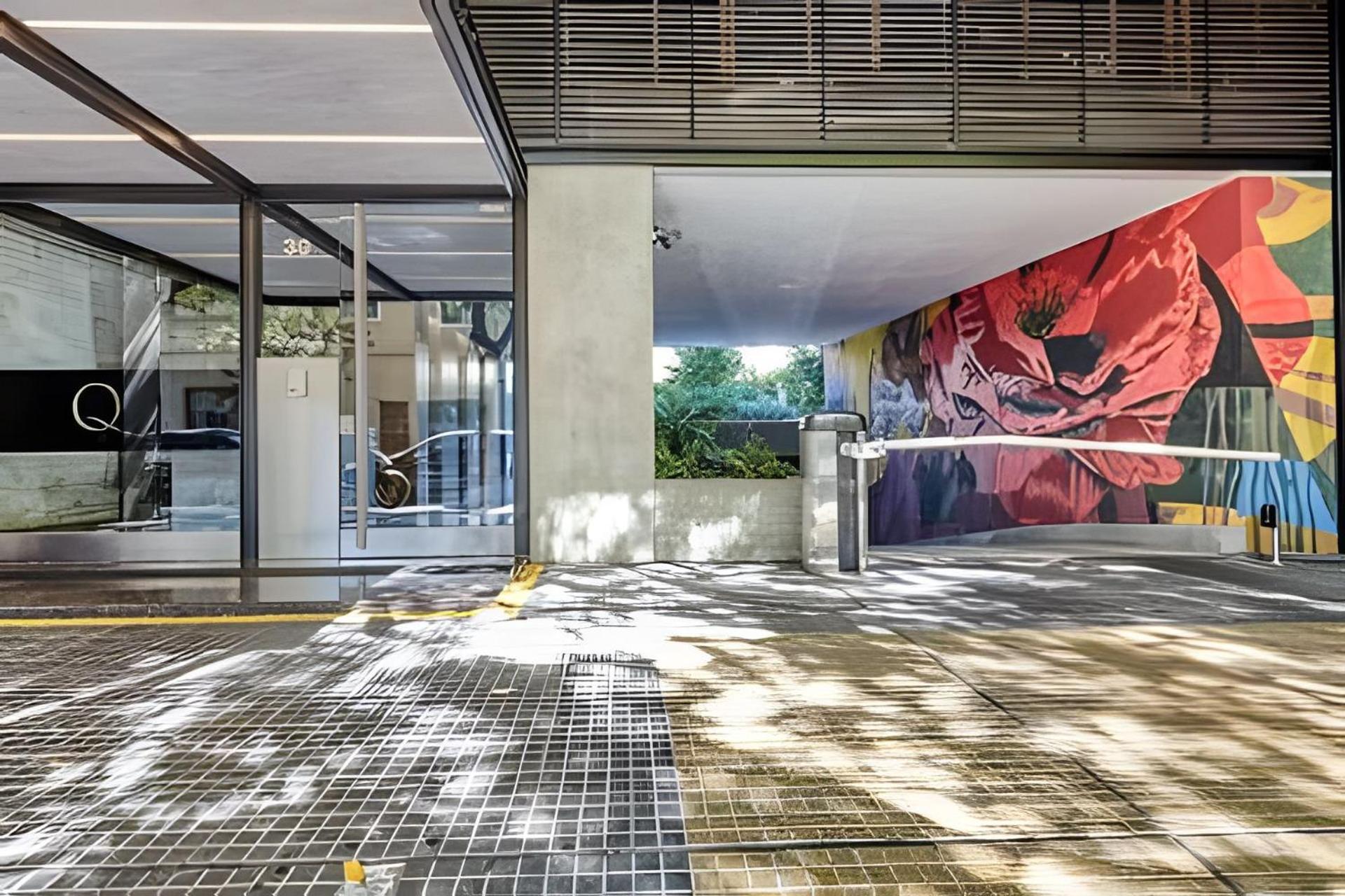 Luxury 5-Star Building Heated Pool, BBQ, Gym, Sauna in the Heart of Palermo Hollywood