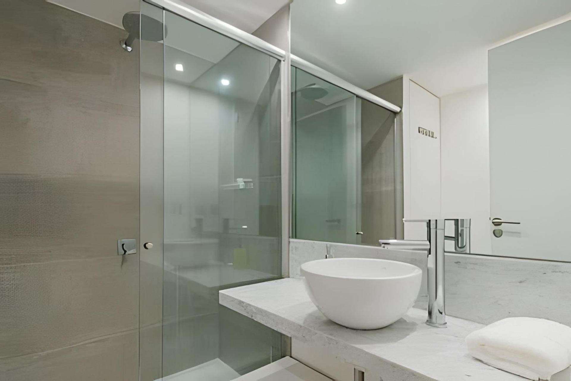 Luxury 5-Star Building Heated Pool, BBQ, Gym, Sauna in the Heart of Palermo Hollywood