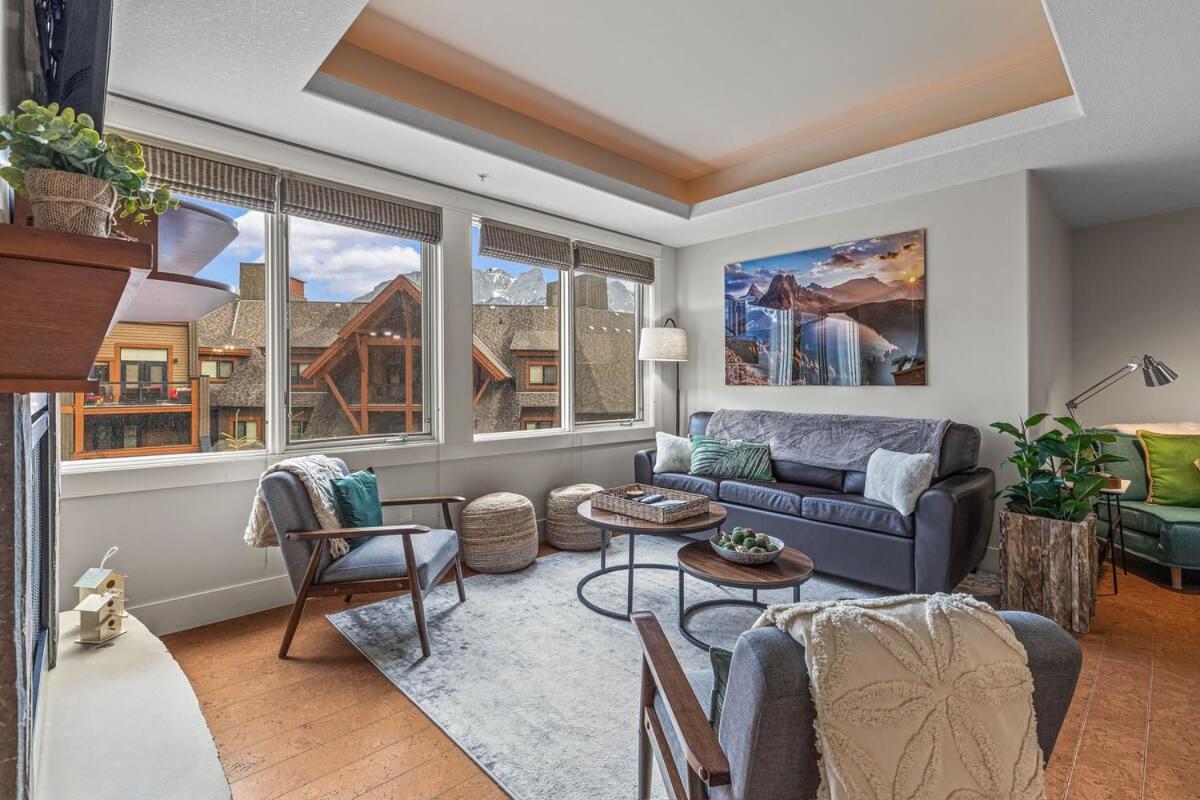 Luxury Rockies Retreat 1BR with Views