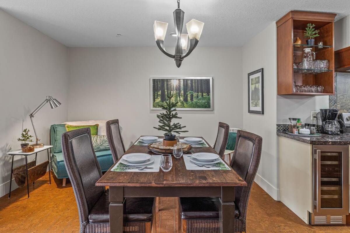Luxury Rockies Retreat 1BR with Views