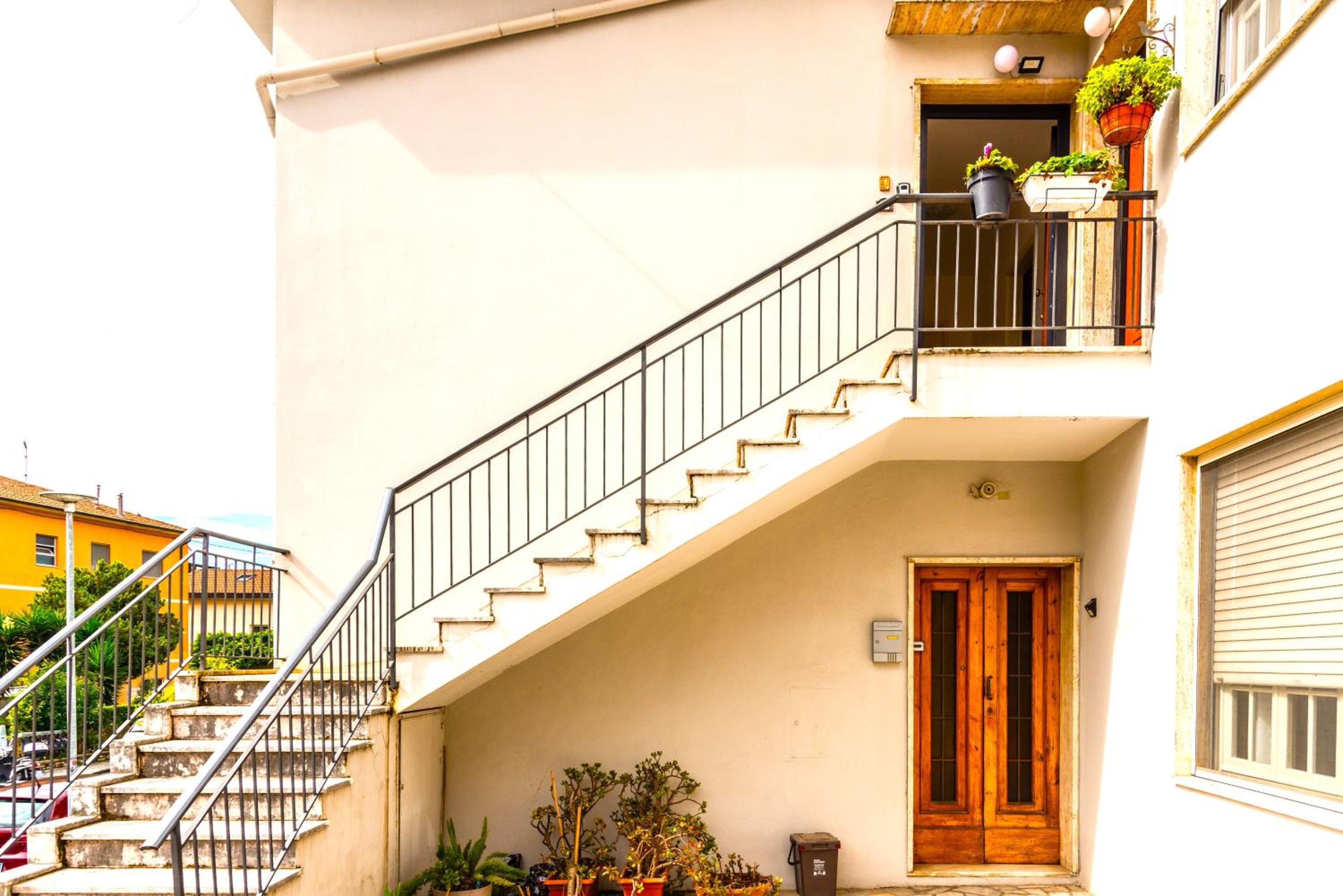 Hostly-Casa Serena-Near the Town Center