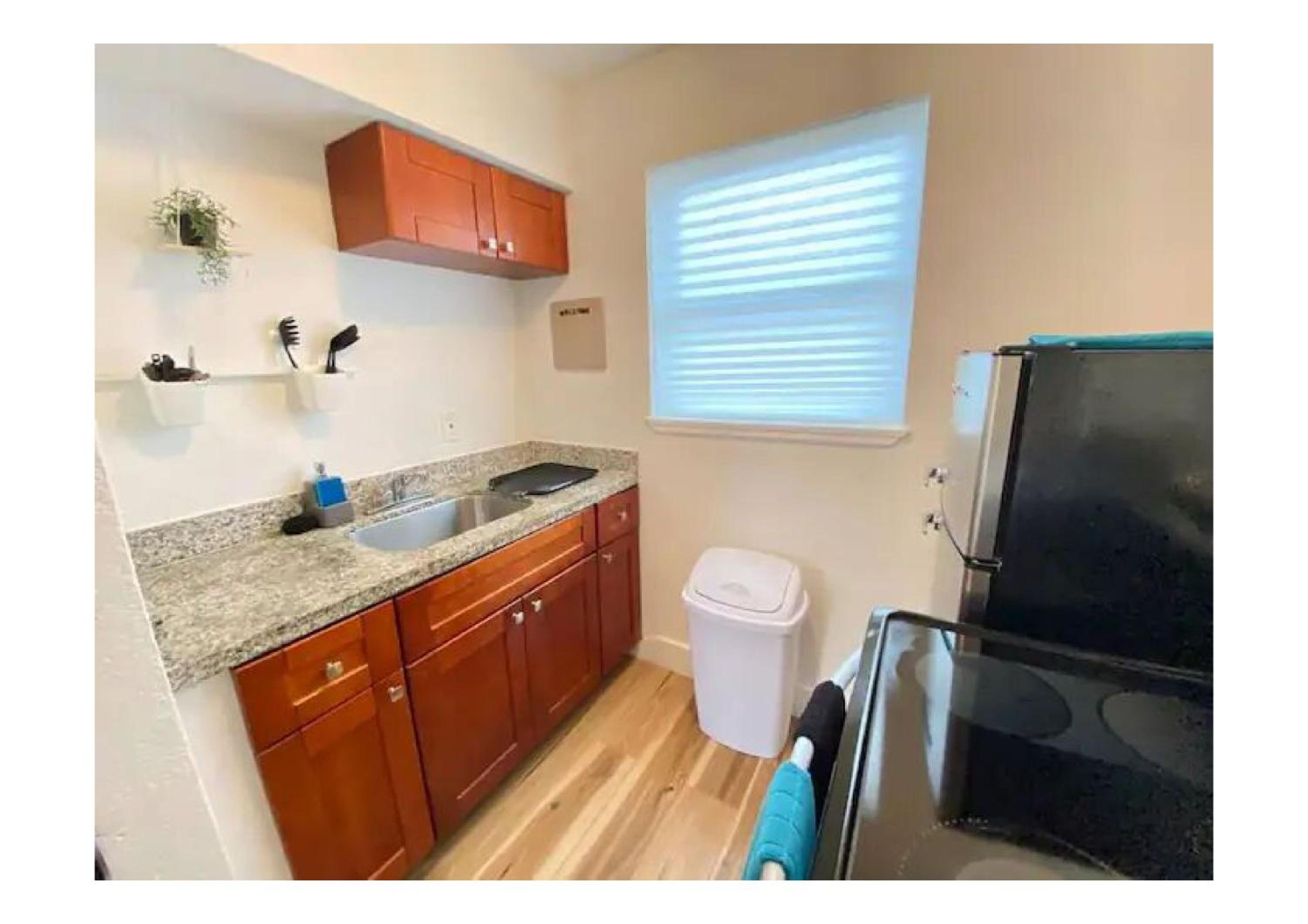 420 Friendly Charming Apt 1BR1BTH Miami