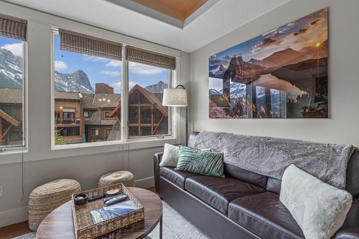 Luxury Rockies Retreat 1BR with Views
