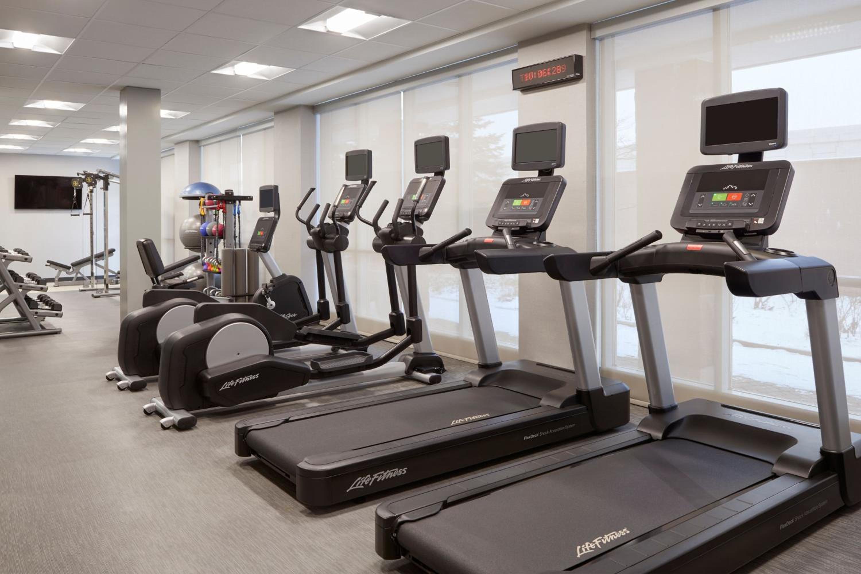 Courtyard by Marriott Toronto Markham - Property Image 5