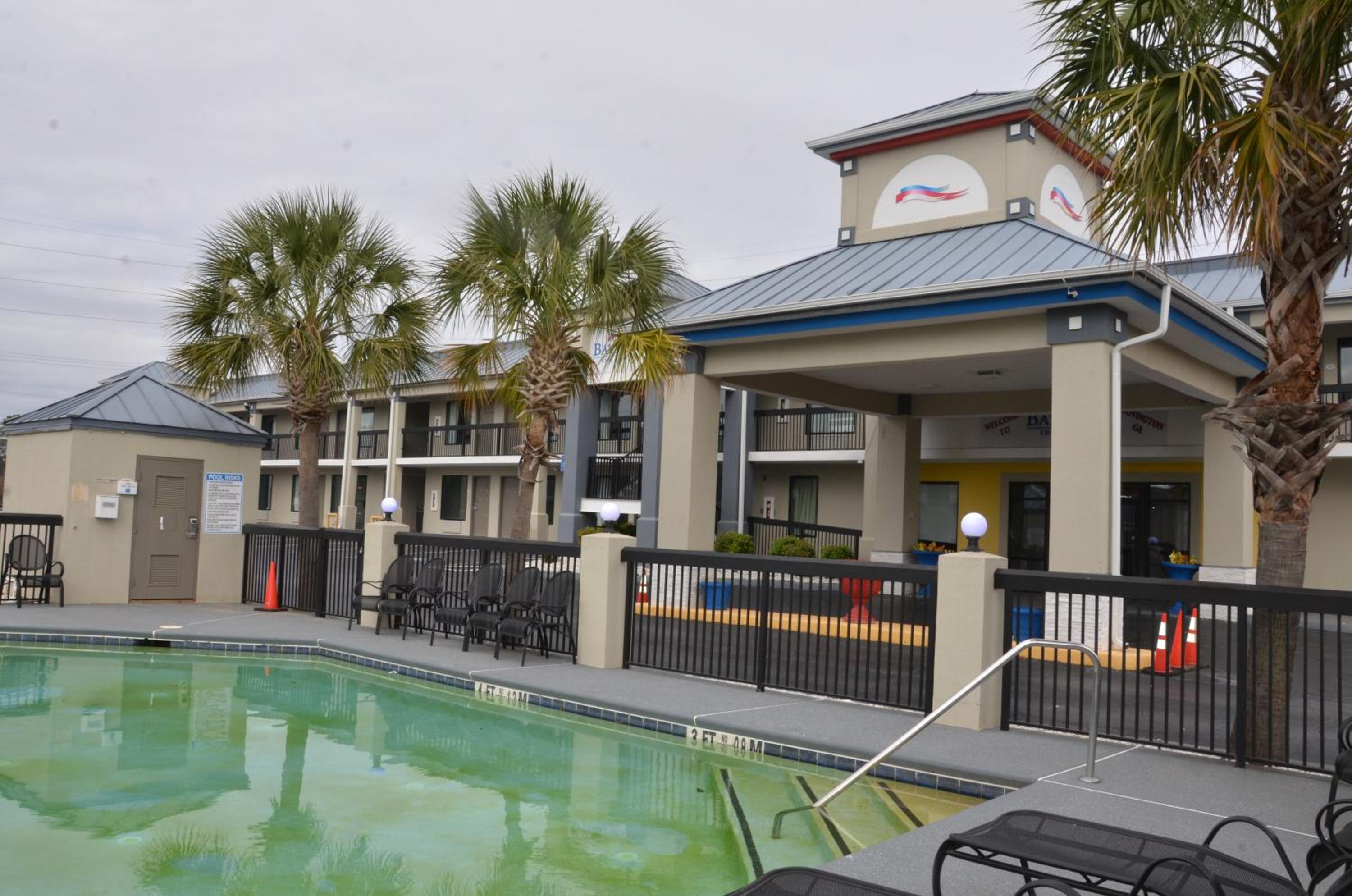 Baymont Suites