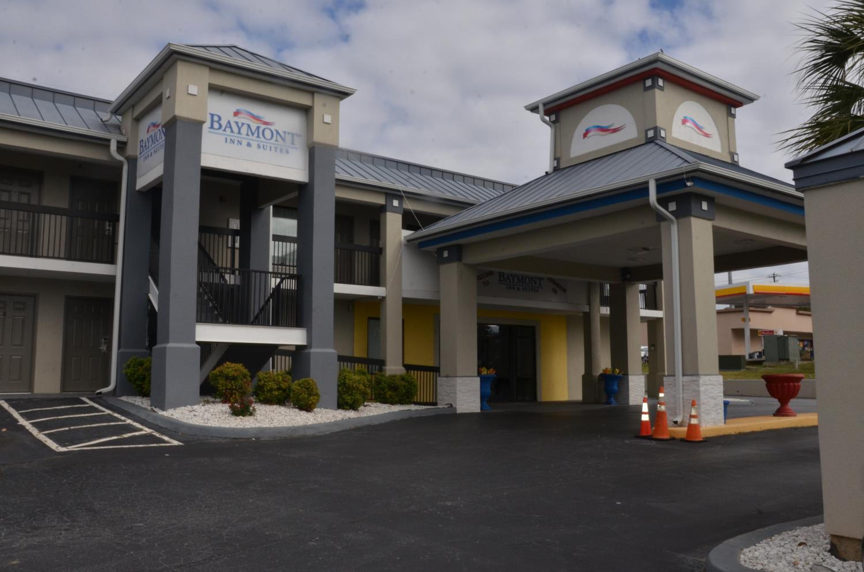 Baymont Suites