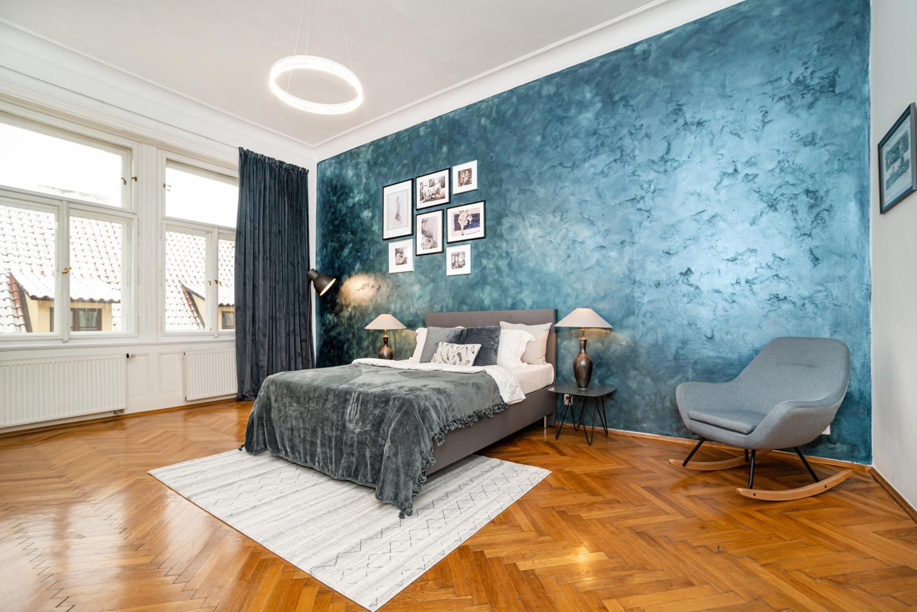 Spacious two-bedroom apartment in Old Town