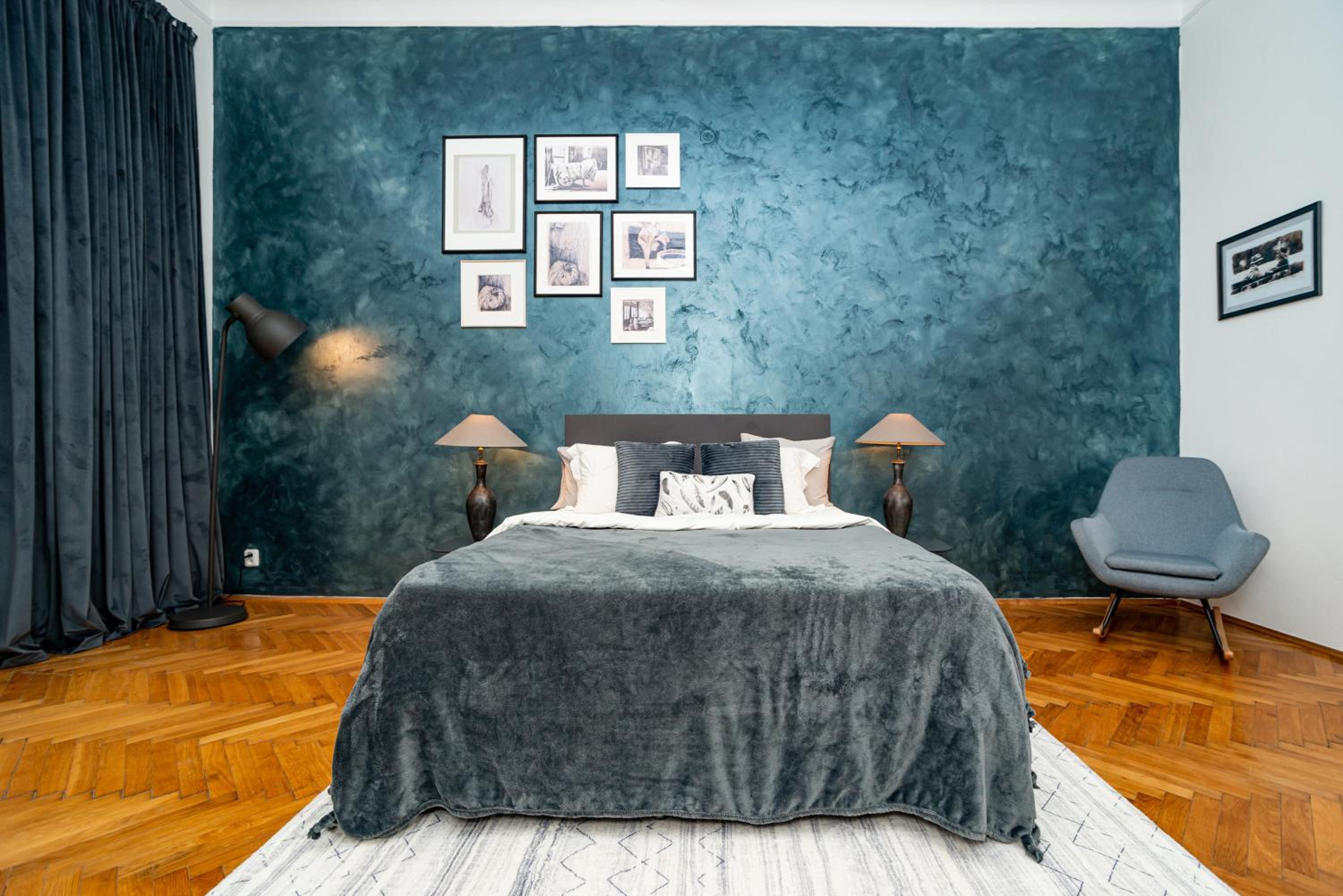 Spacious two-bedroom apartment in Old Town