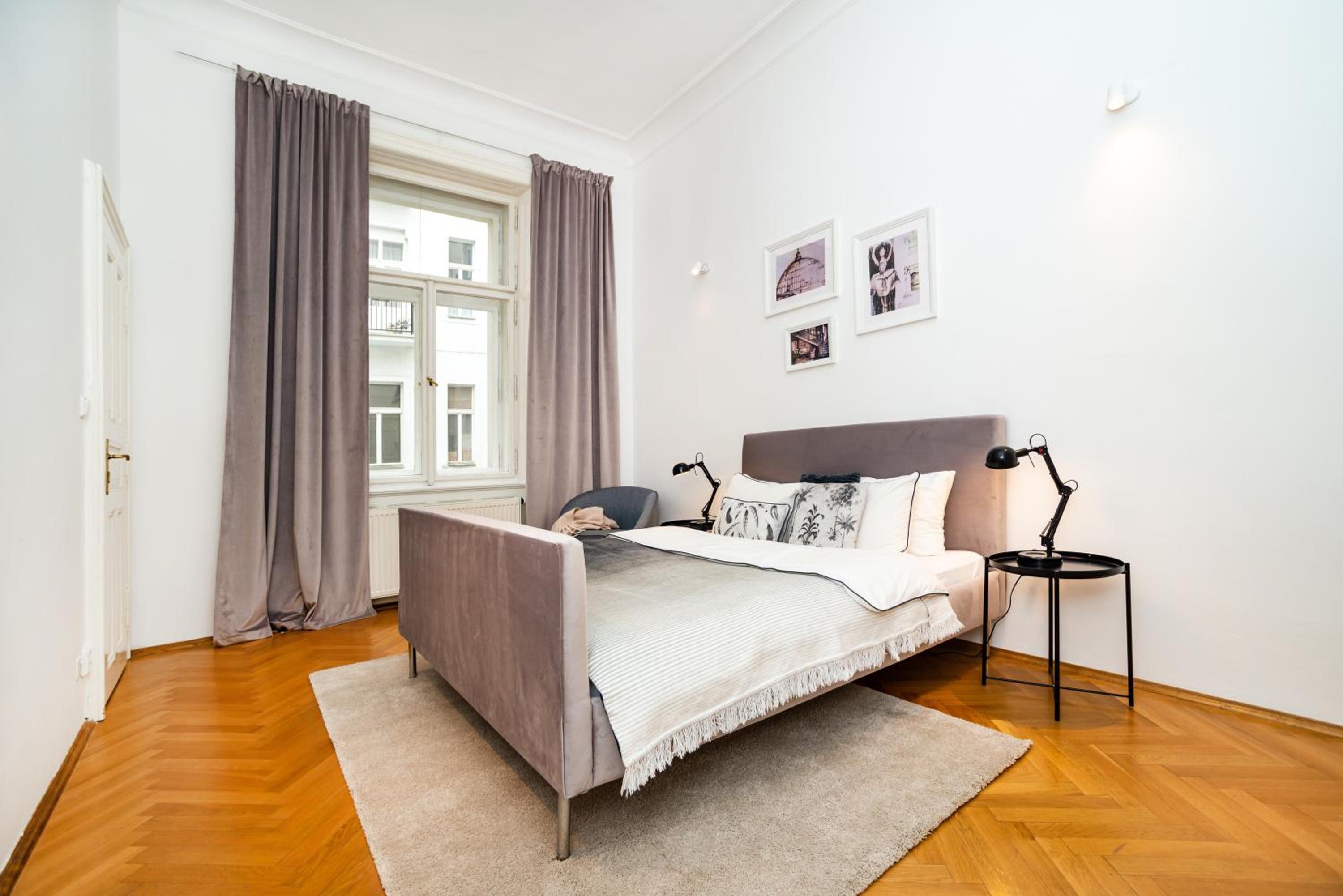 Spacious two-bedroom apartment in Old Town