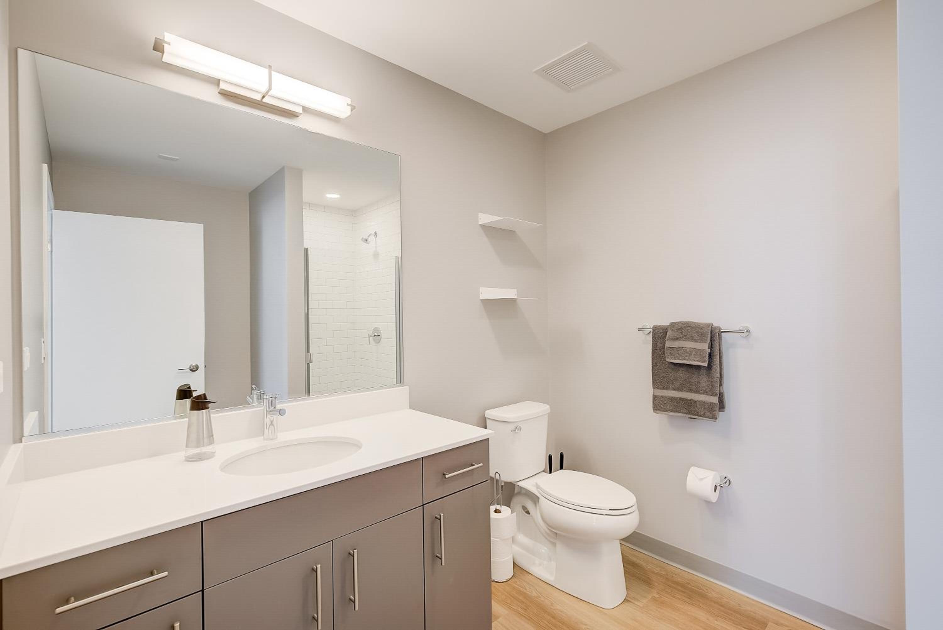 Post Chicago Getaway Ideal 4BR for Groups