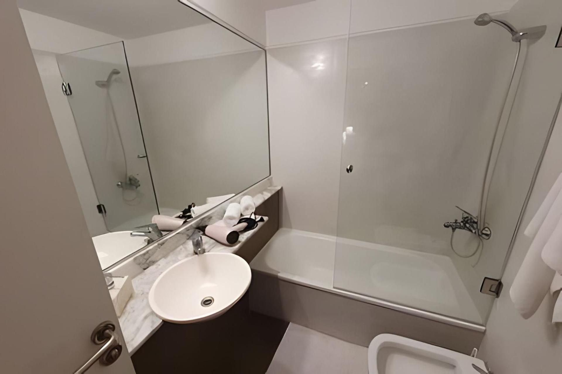 High-End Tower Pool, Gym & Sauna in Palermo Soho