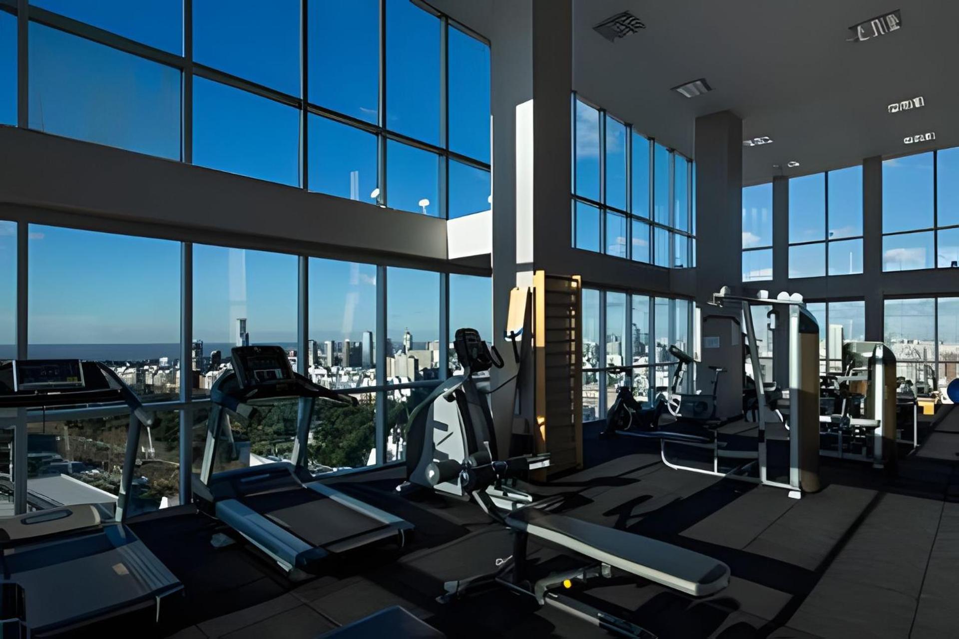 High-End Tower Pool, Gym & Sauna in Palermo Soho