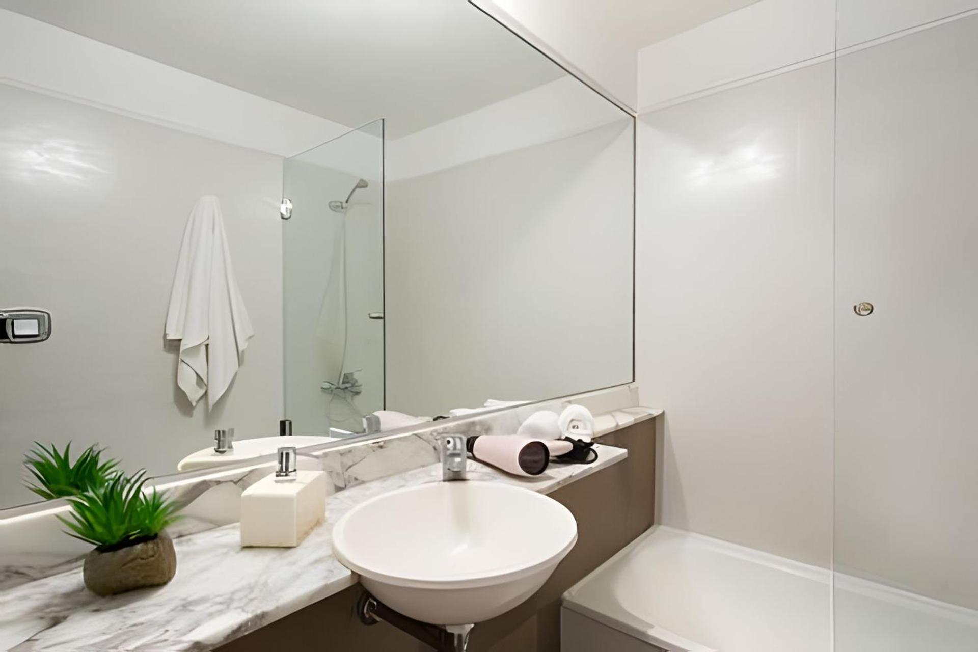 High-End Tower Pool, Gym & Sauna in Palermo Soho