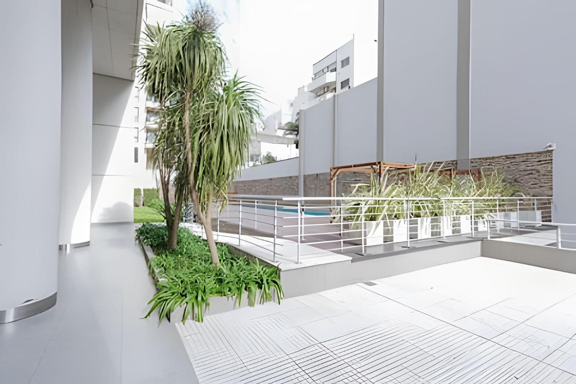 High-End Tower Pool, Gym & Sauna in Palermo Soho