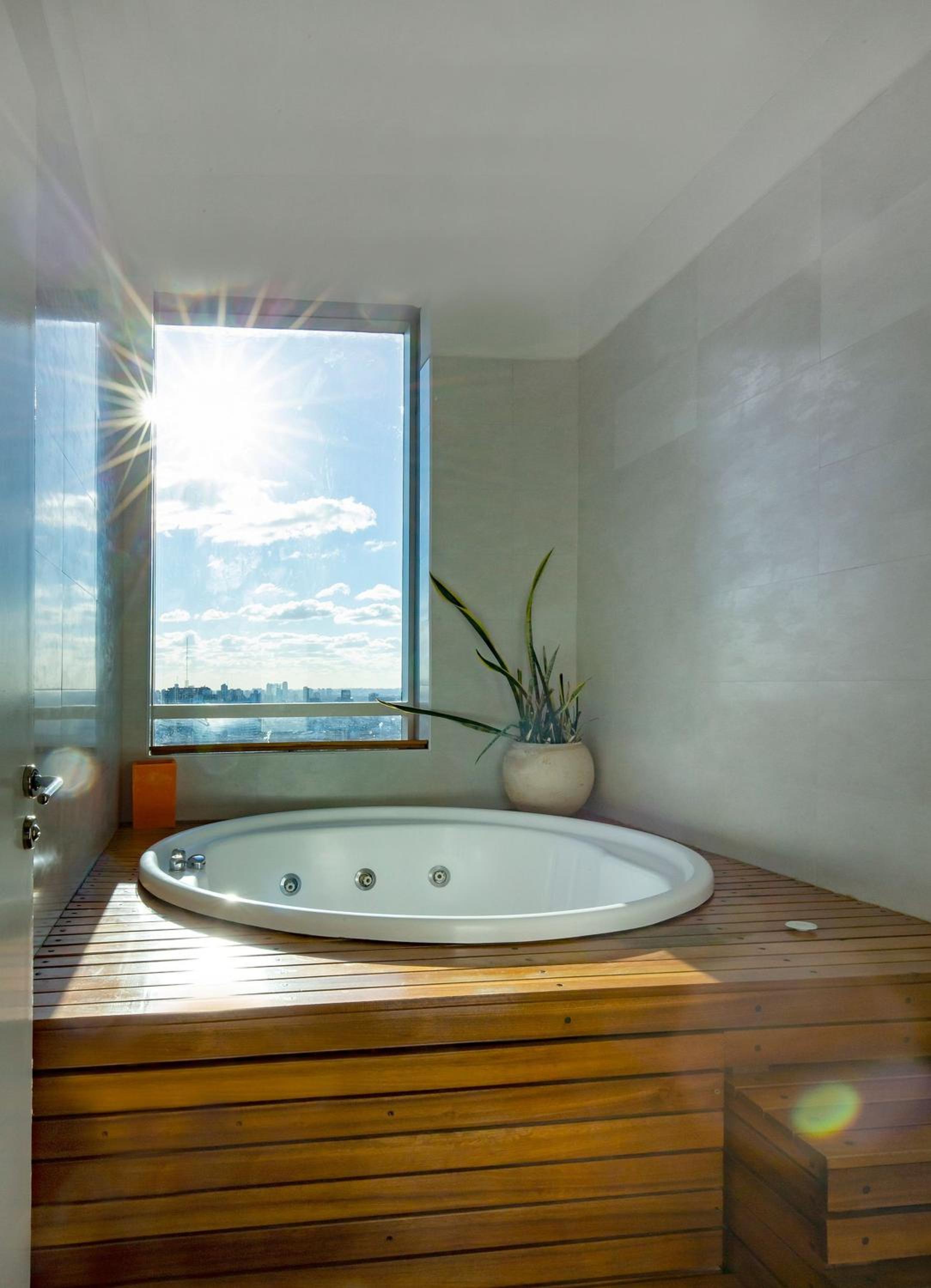 High-End Tower Pool, Gym & Sauna in Palermo Soho