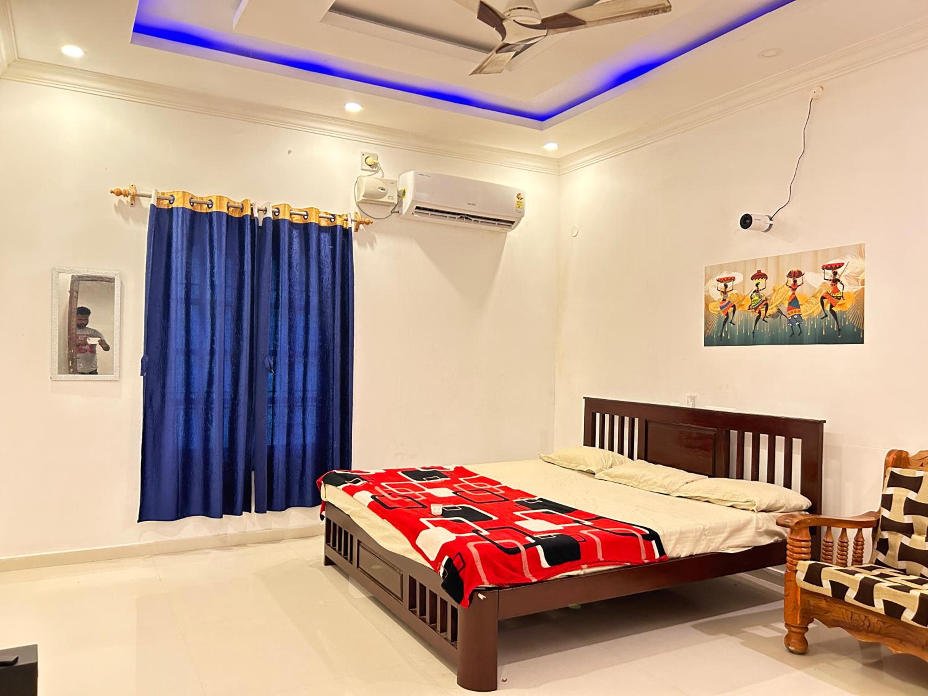 La Bay Luxury Beach Bungalow view 5