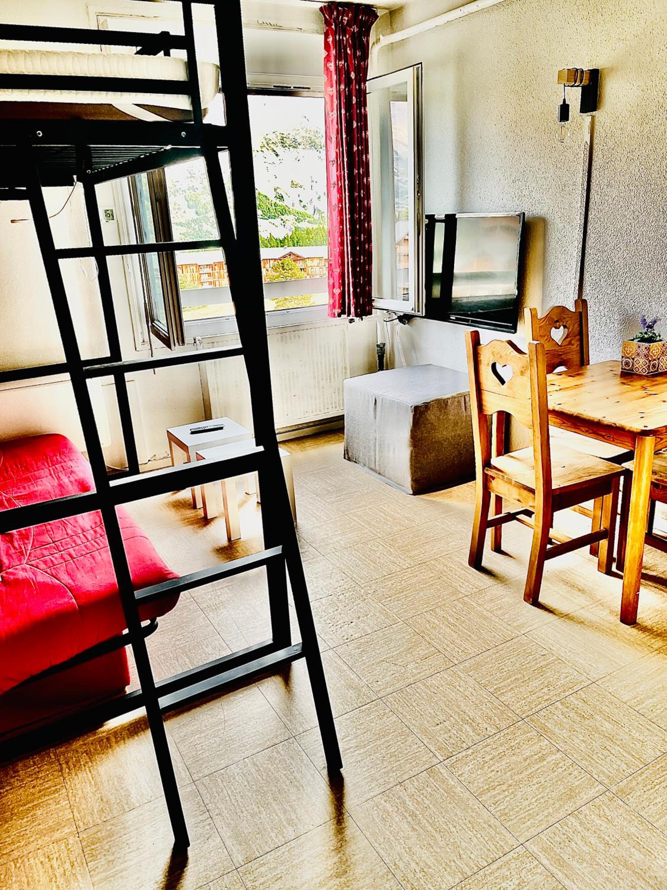 Exceptionnel Studio Le petit dortoir wifi parking gratuit vue incroyable sur le pic au pied des pistes de superdevoluy