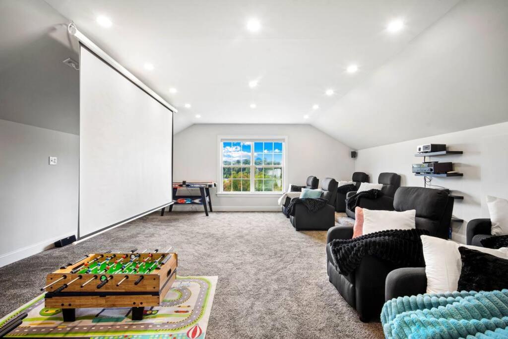 Sparta Luxury Mountain Retreat